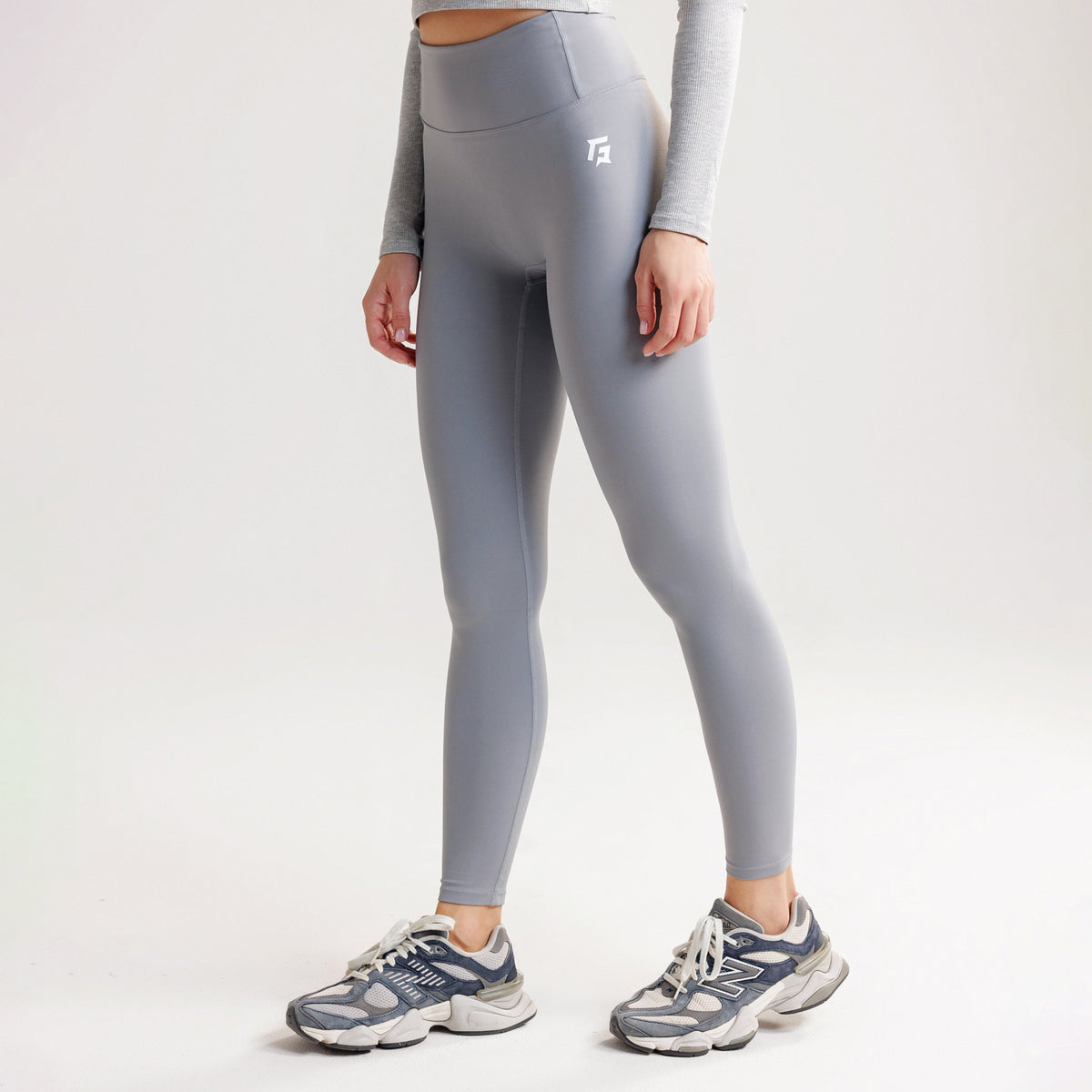 women gym wear sportswear fitness training outfit side view Women Gym Wear Gymarmour Pakistan