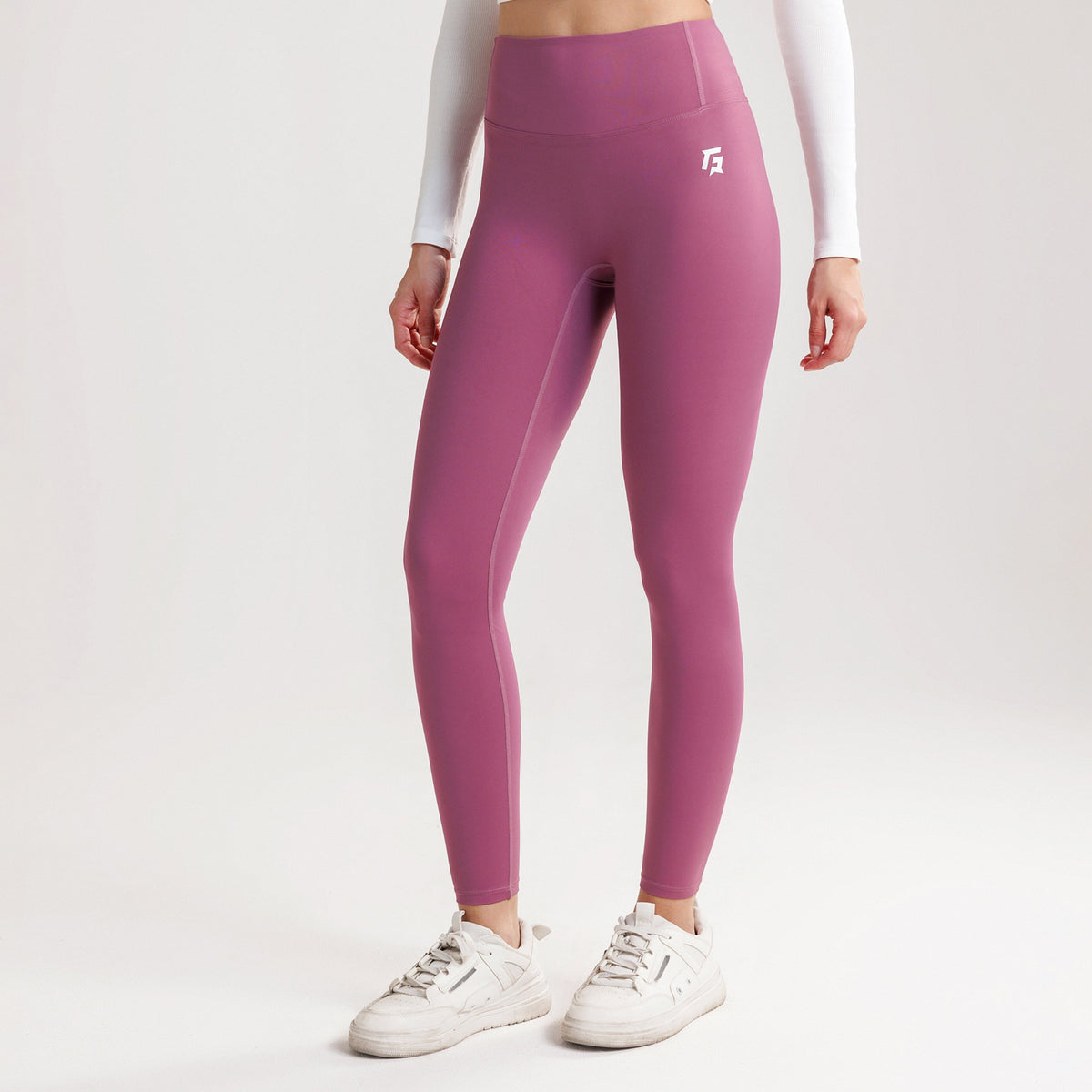 women gym wear sportswear fitness training outfit side view Women Gym Wear GymArmour Pakistan