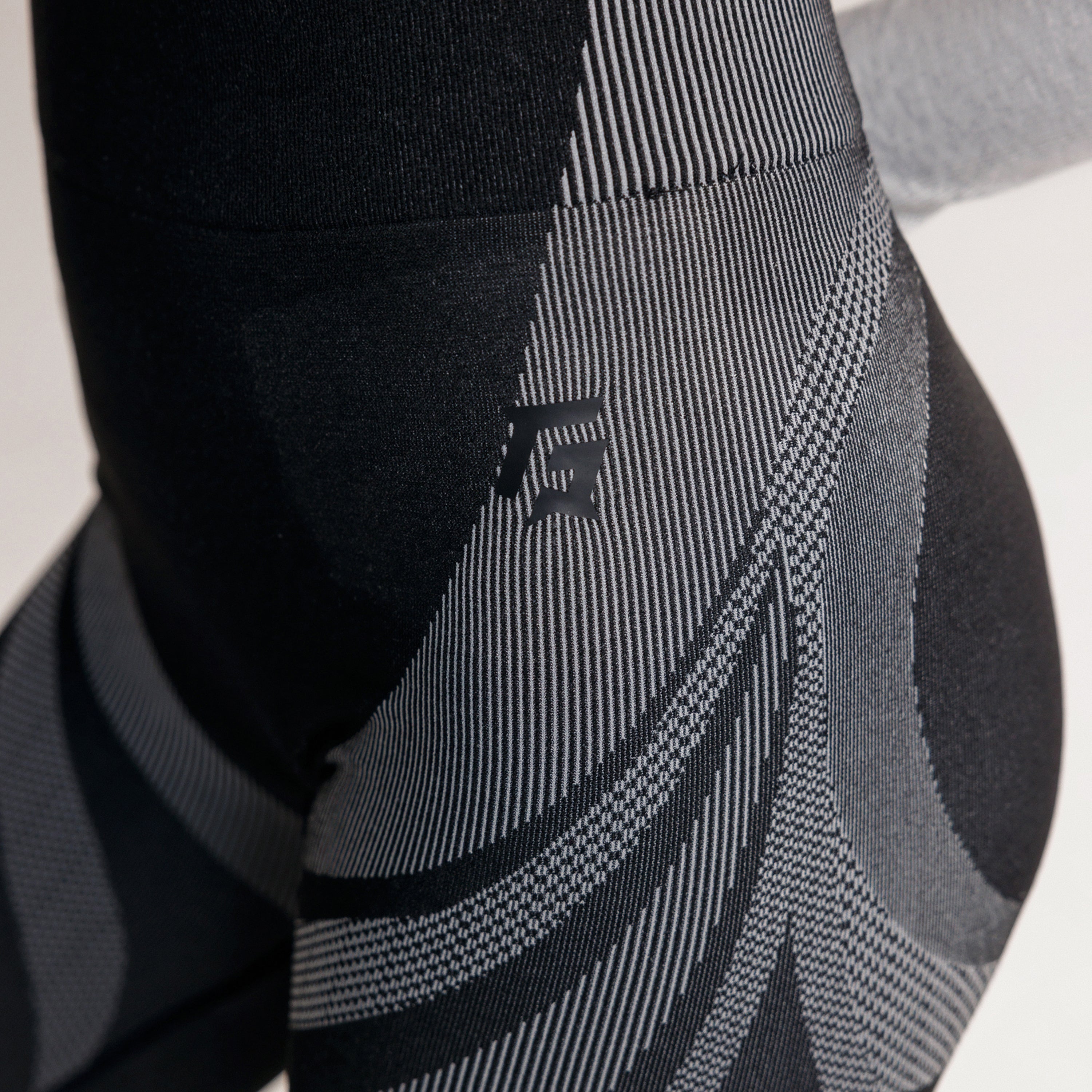 Bristle Pro Seamless Leggings (Black)