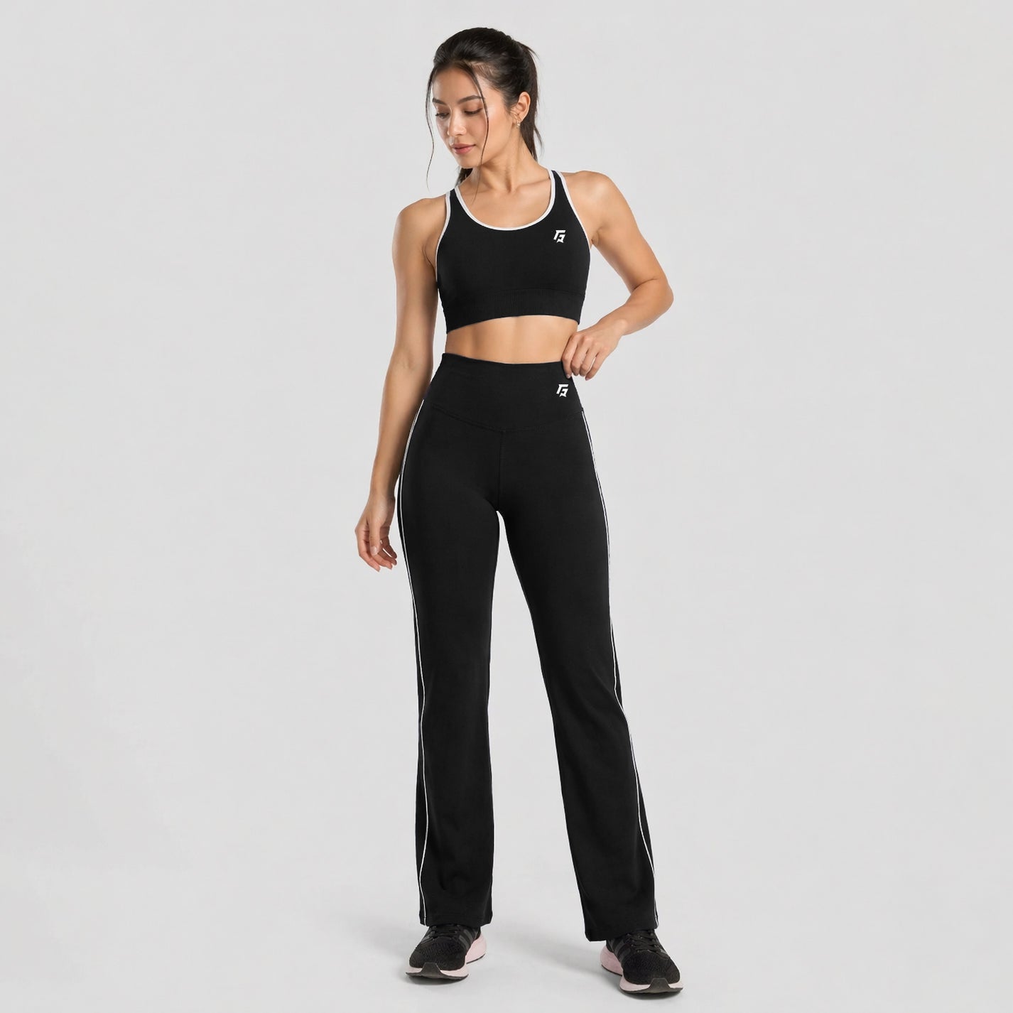 Pulse Flared Leggings (Black)