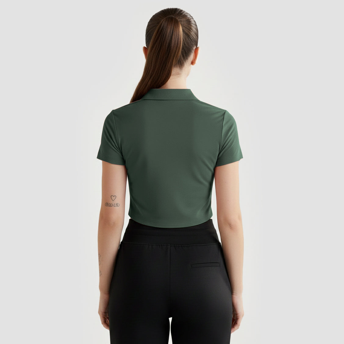 gym wear sportswear back view Gymarmour Pakistan