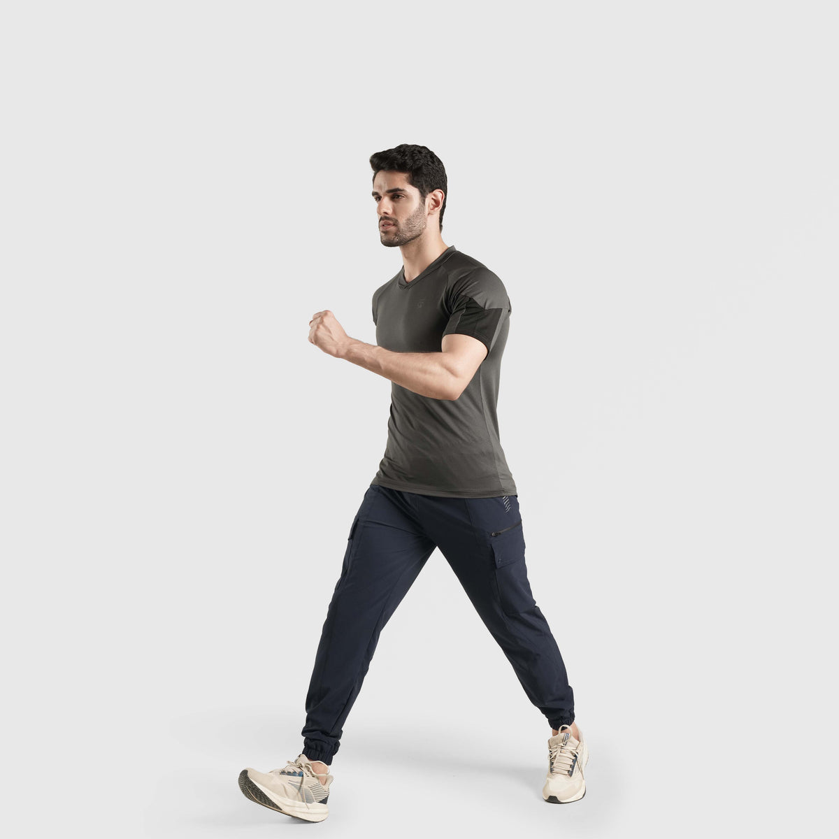 men gym trousers workout pants breathable fitness training bottoms fabric detail Men Gym Trousers Gym Armour Pakistan