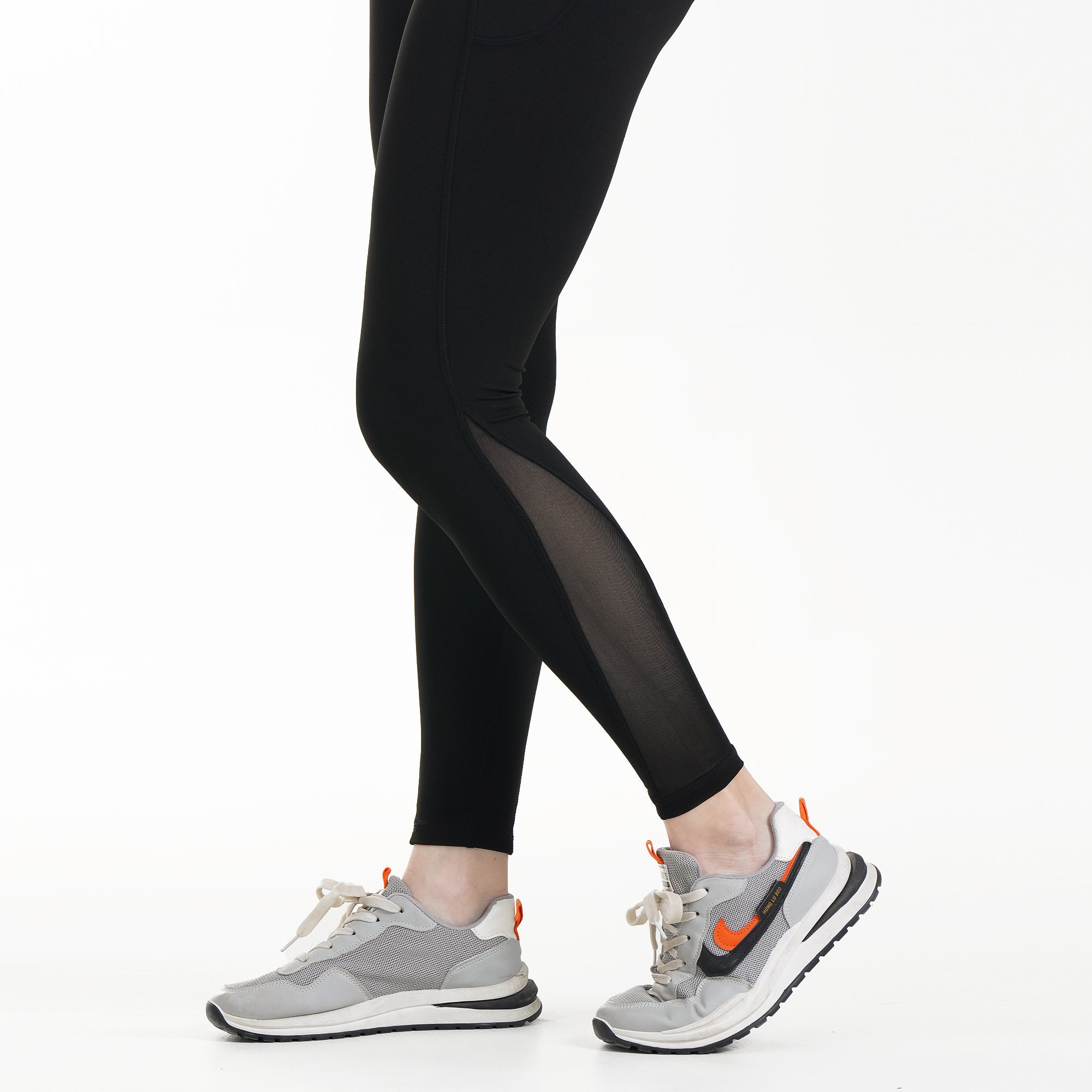 Sweat Wicking Seamless Leggings (Black)