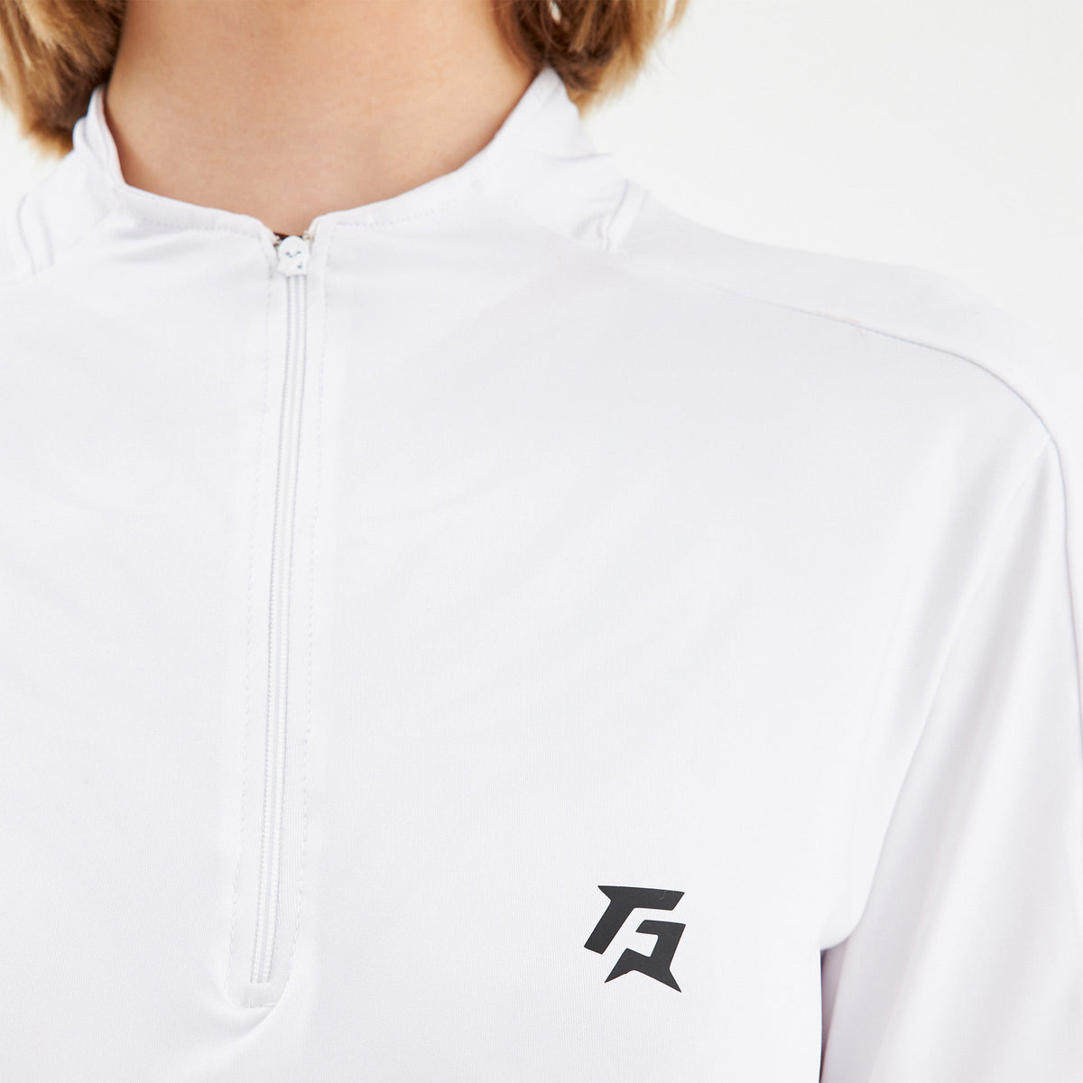 women gym jacket zip up workout sportswear side view Women Gym Jacket Gym Armour Pakistan