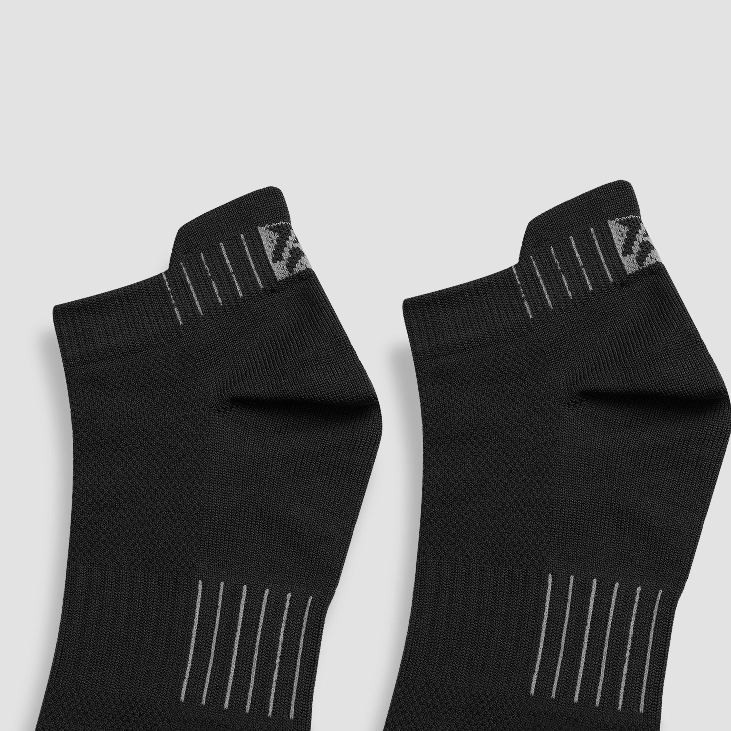 ShieldFlex Quarter Socks (Black)