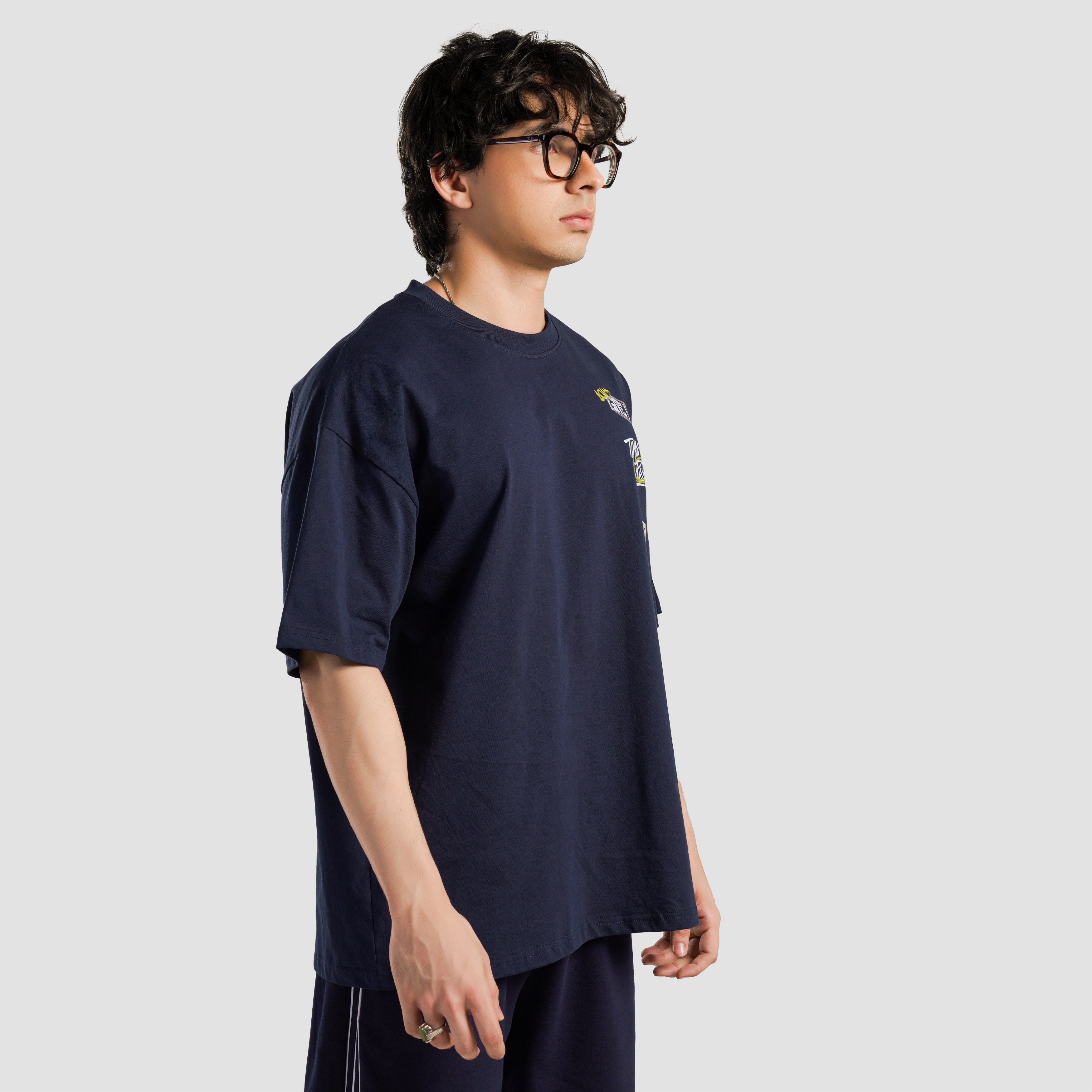 Only Motive T-Shirt (Navy)