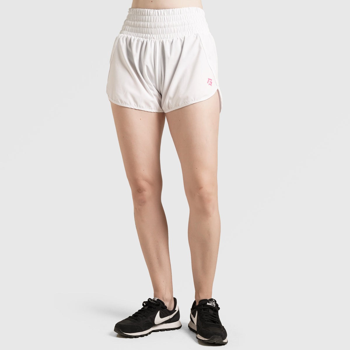 women gym wear sportswear fitness training outfit front view Women Gym Wear Gym Armour Pakistan