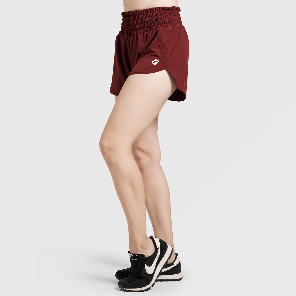 women gym wear sportswear fitness training outfit side view Women Gym Wear Gym Armour Pakistan