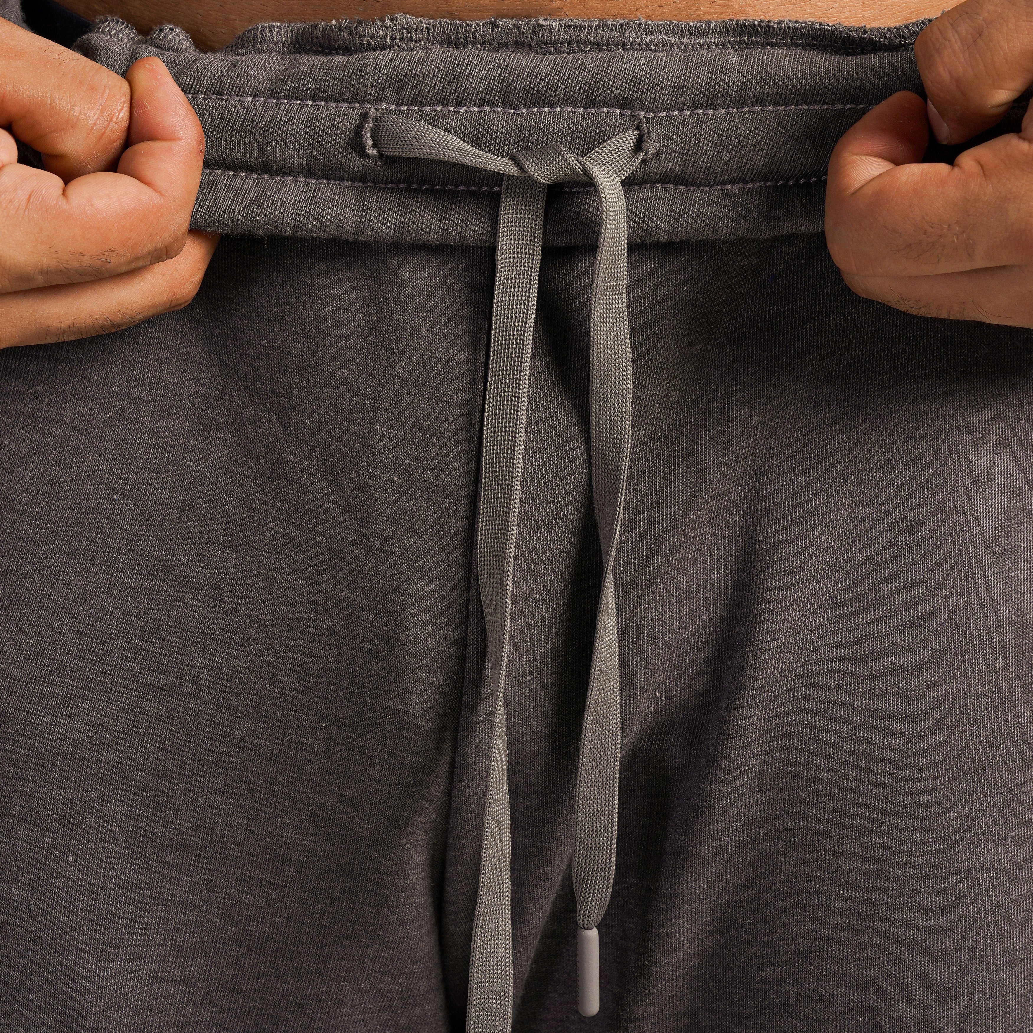 Casline Shorts (Charcoal)