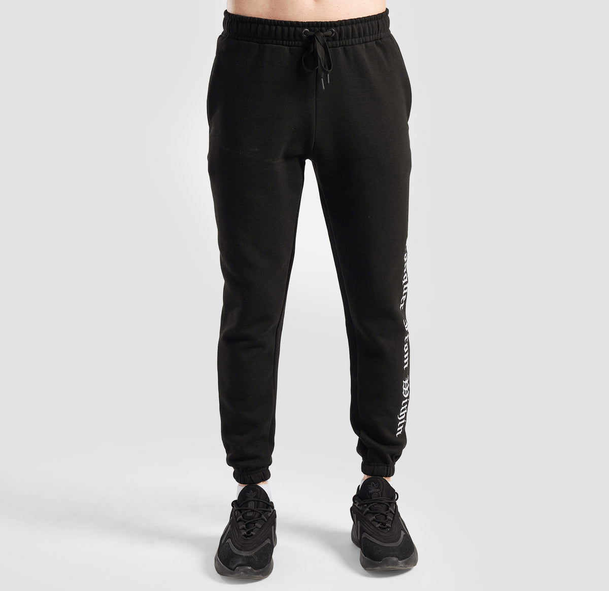 men gym trousers workout pants breathable fitness training bottoms front view Men Gym Trousers Gym Armour Pakistan