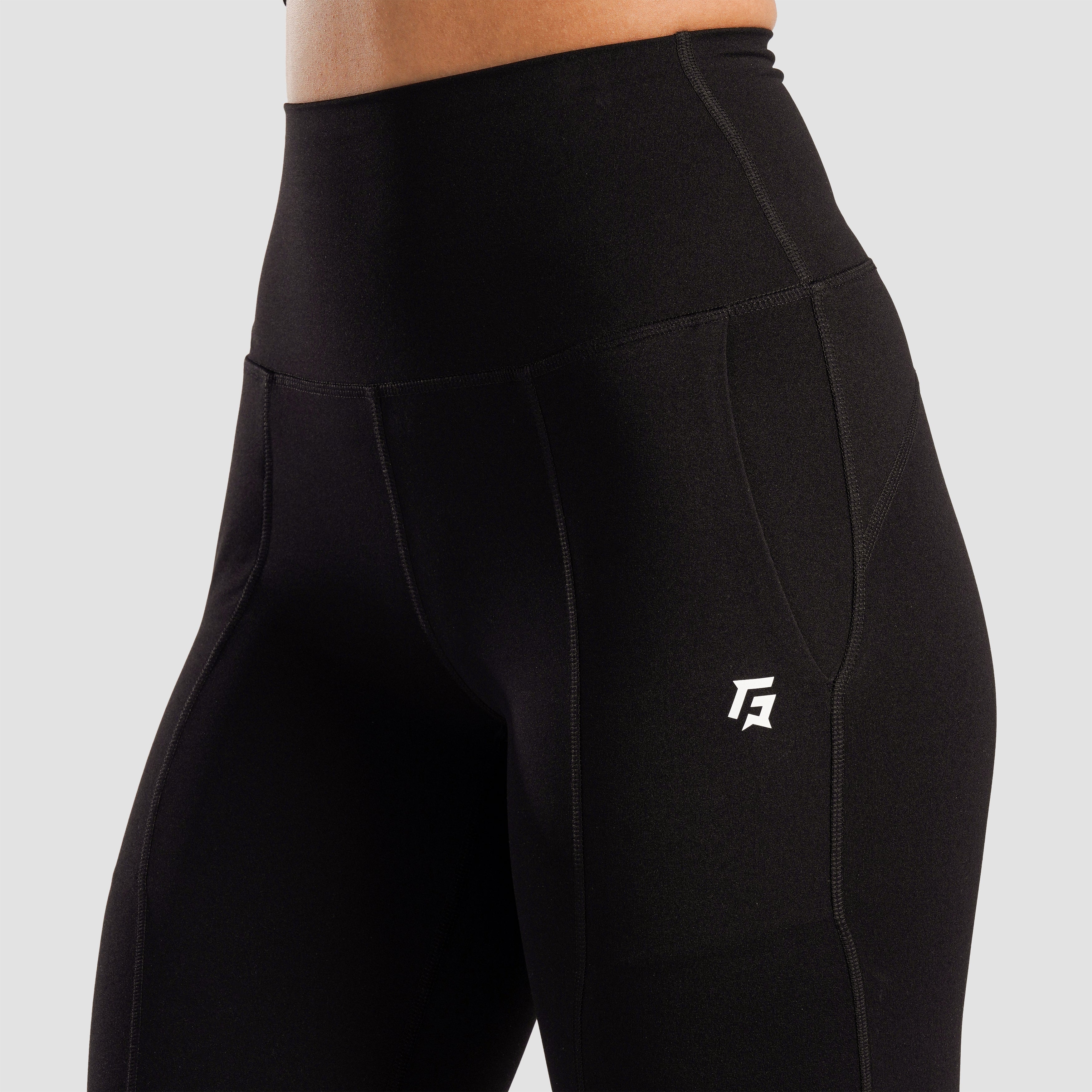 Momentum Flared Pants (Black)