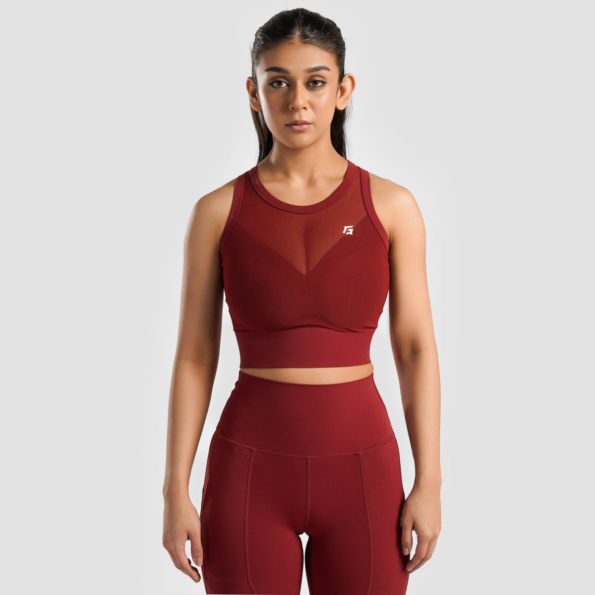 women gym wear sportswear fitness training outfit front view Women Gym Wear Gym Armour Pakistan