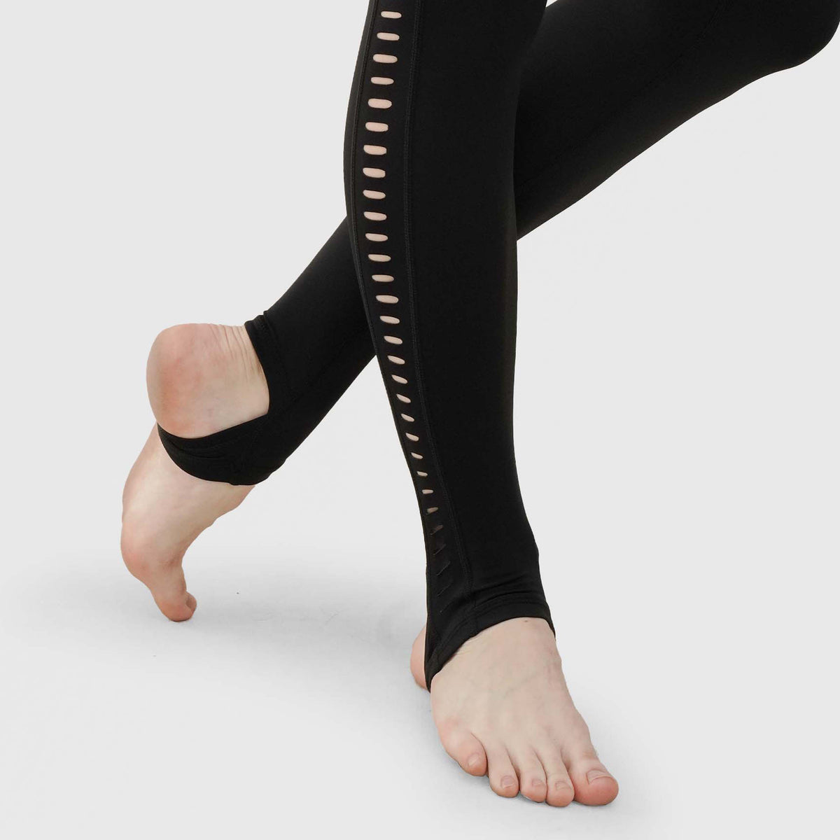 women gym wear sportswear fitness training outfit fit view Women Gym Wear Gymarmour Pakistan