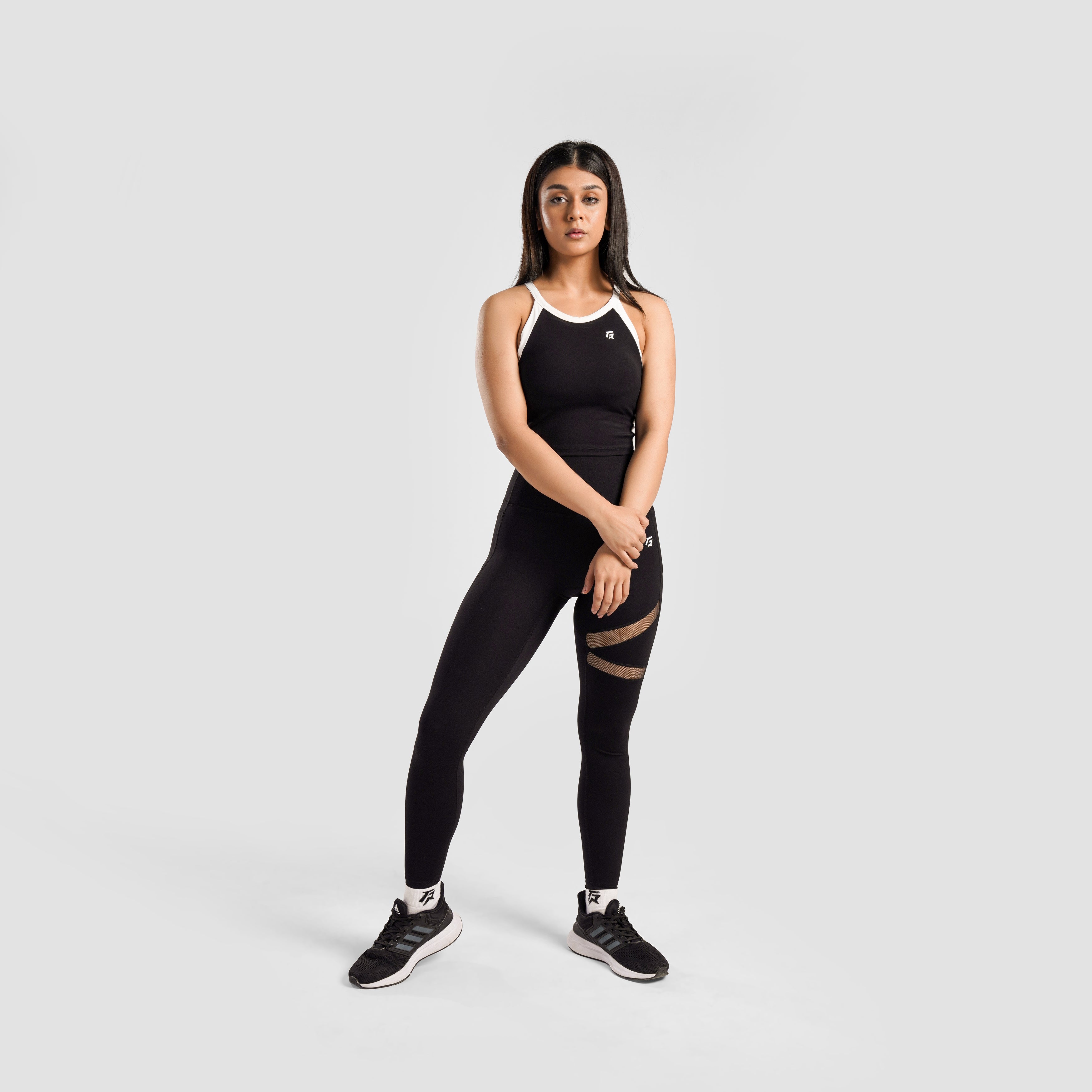 Peak Contrast Vest (Black-White)