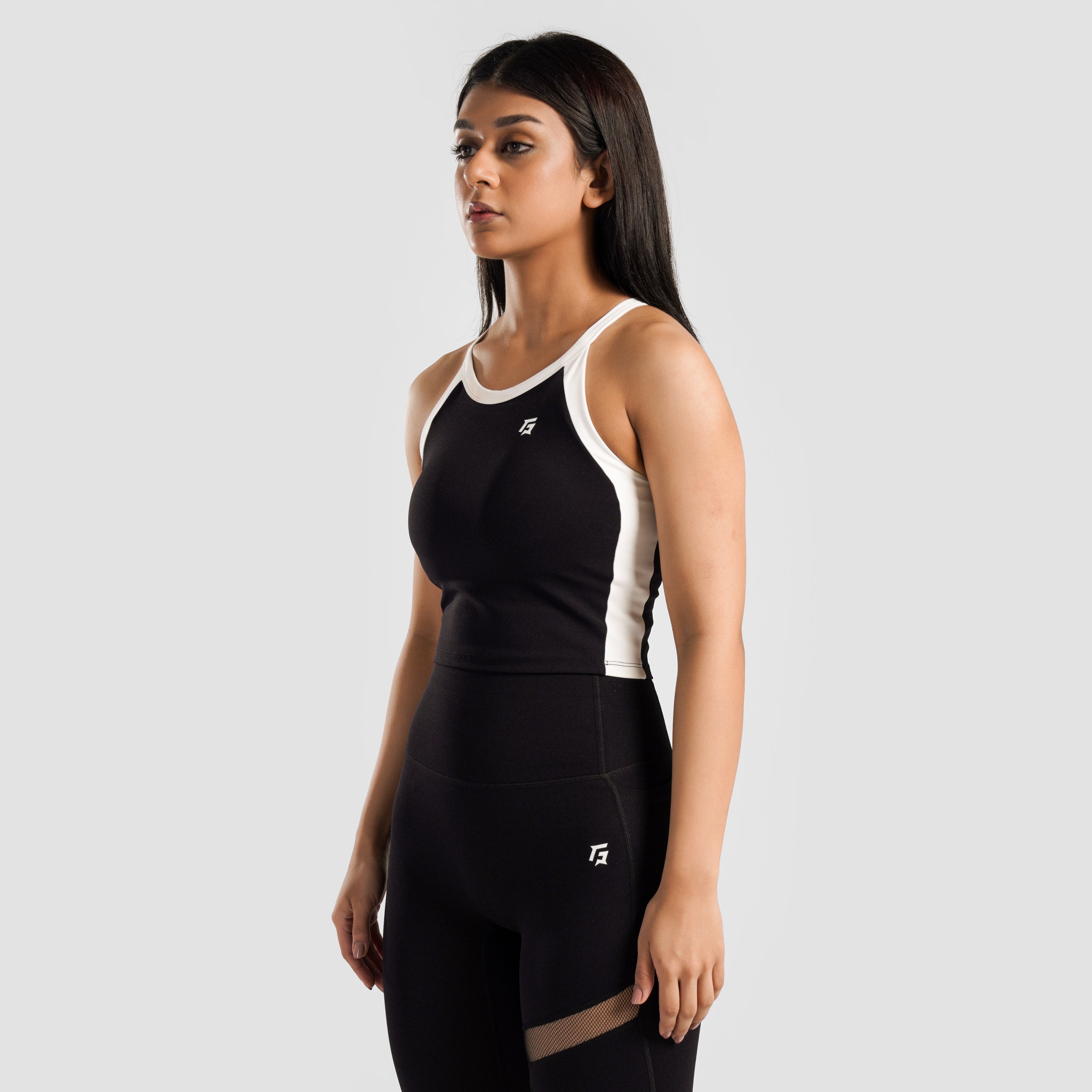 Peak Contrast Vest (Black-White)