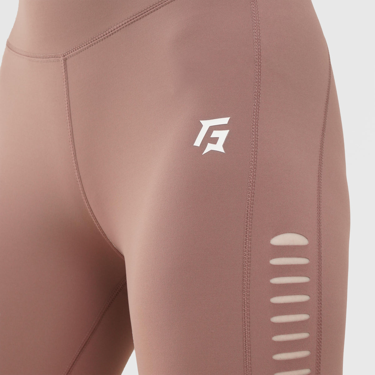 women gym wear sportswear fitness training outfit lifestyle view Women Gym Wear Gym Armour Pakistan