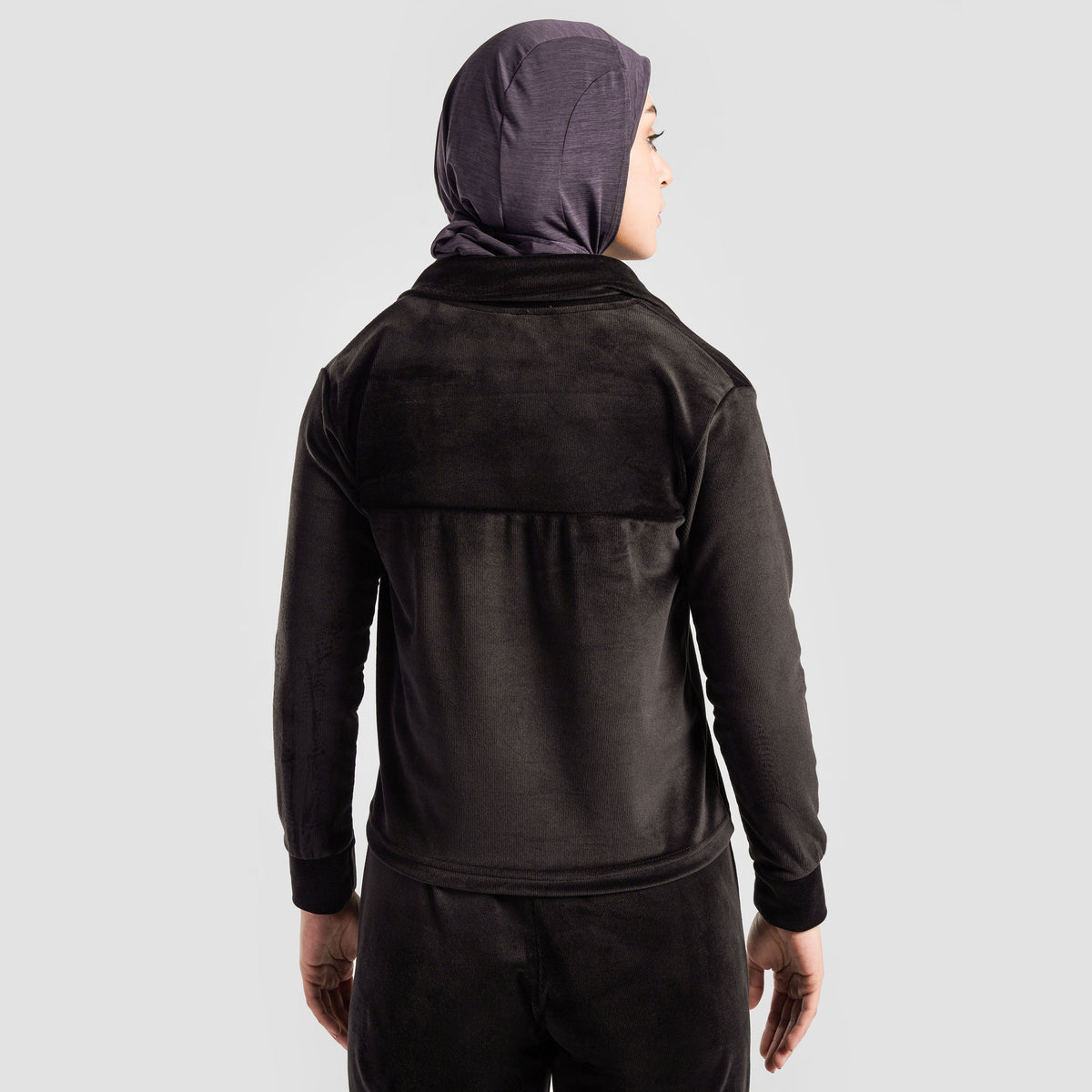 women gym wear sportswear fitness training outfit side view Women Gym Wear Gym Armour Pakistan