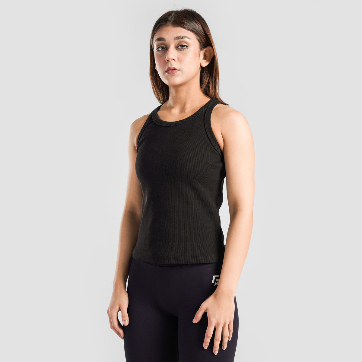 women gym wear sportswear fitness training outfit front view Women Gym Wear Gym Armour Pakistan
