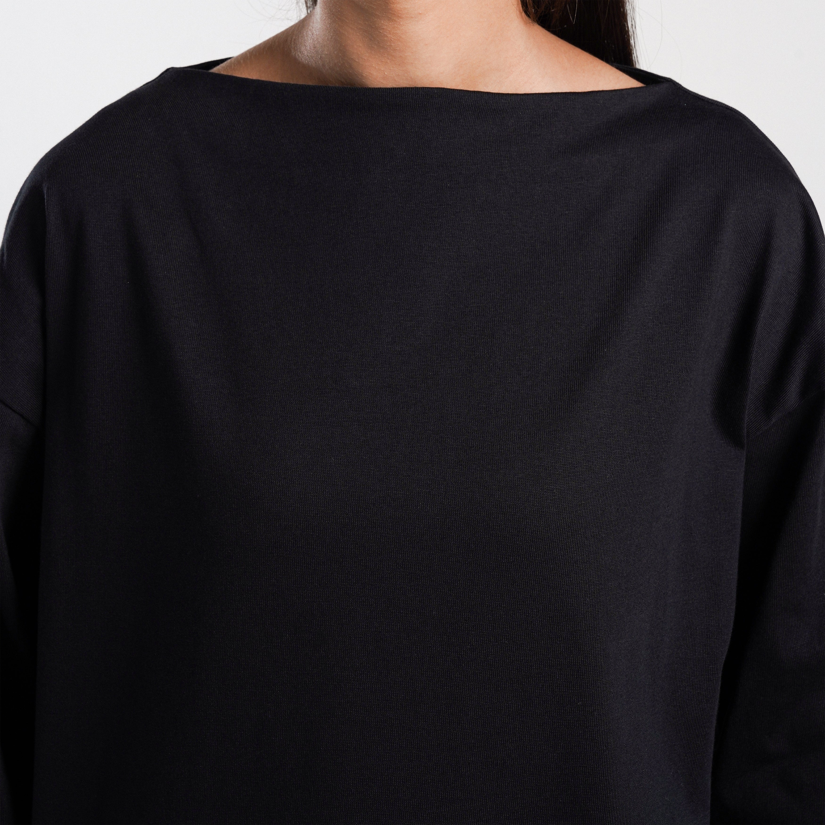 Boat Neck Long Sleeves (Black)