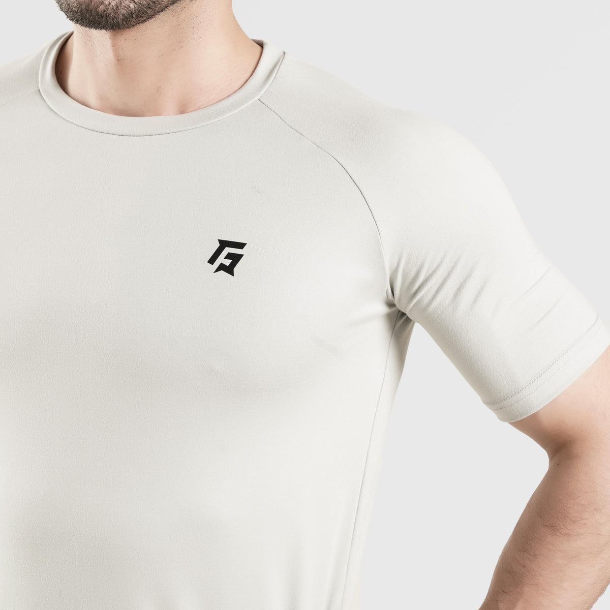 men gym t-shirt sportswear breathable workout tee lifestyle view Men T-Shirt Gym Armour Pakistan