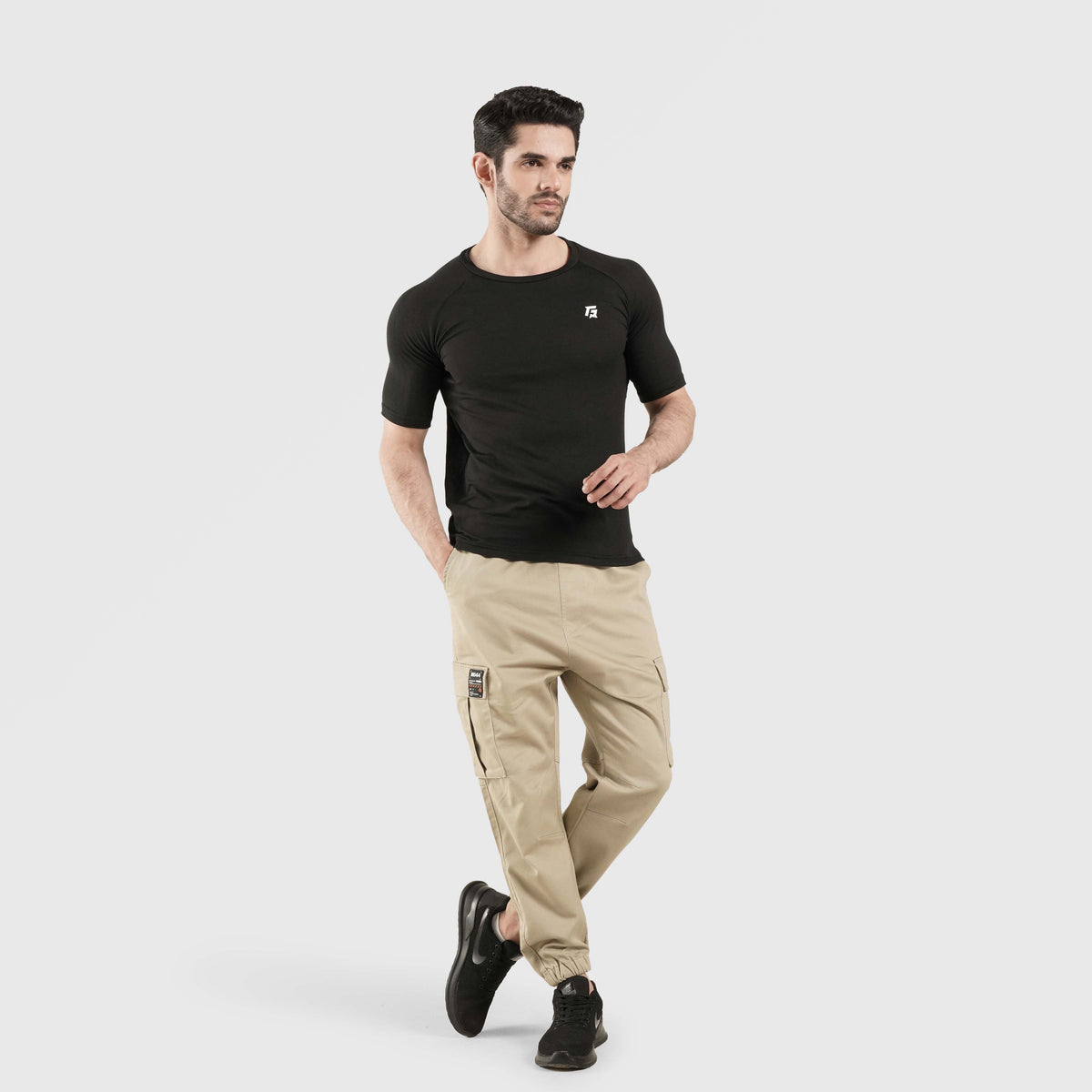 men gym t-shirt sportswear breathable workout tee fabric detail Men T-Shirt Gymarmour Pakistan