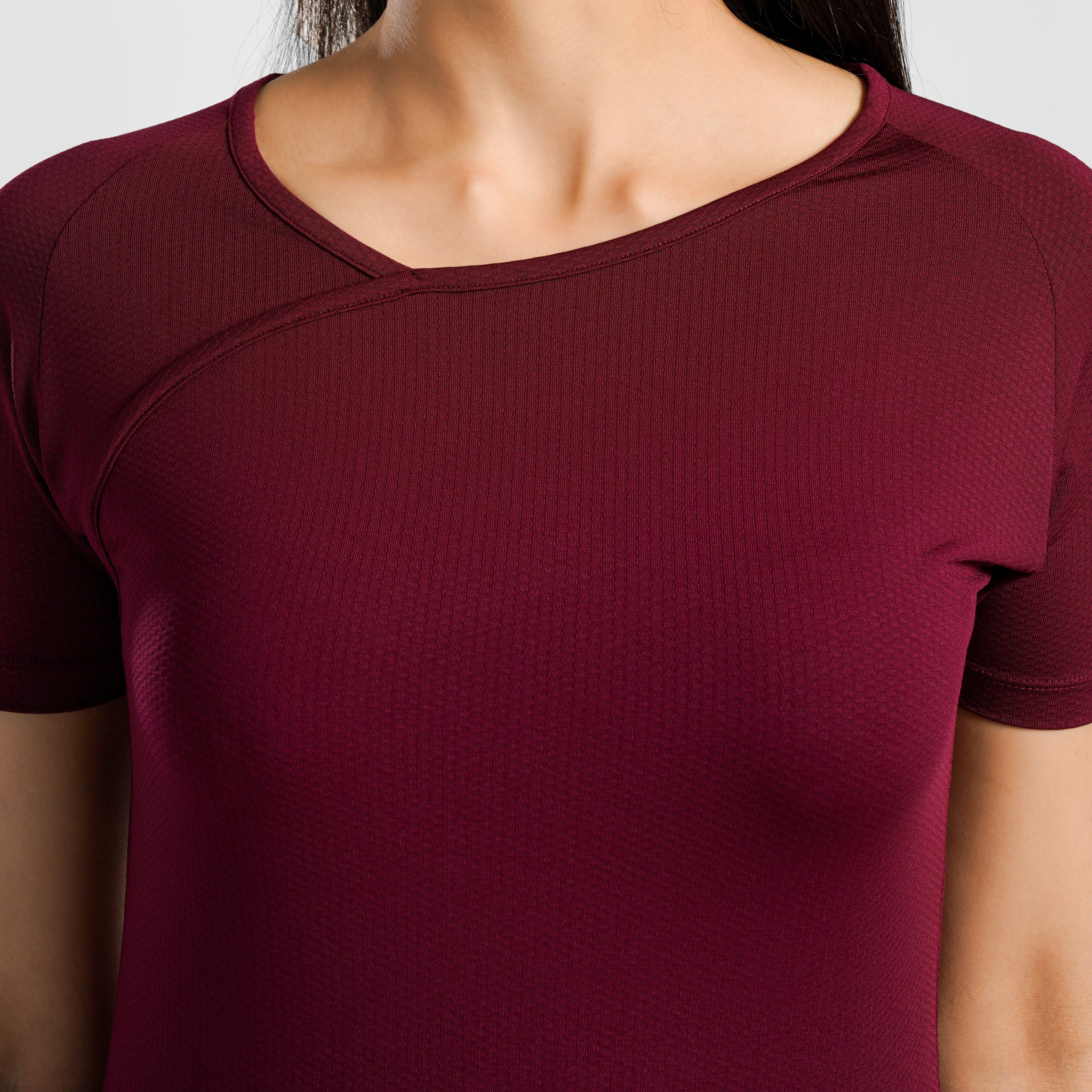 Court Swift T-Shirt (Maroon)