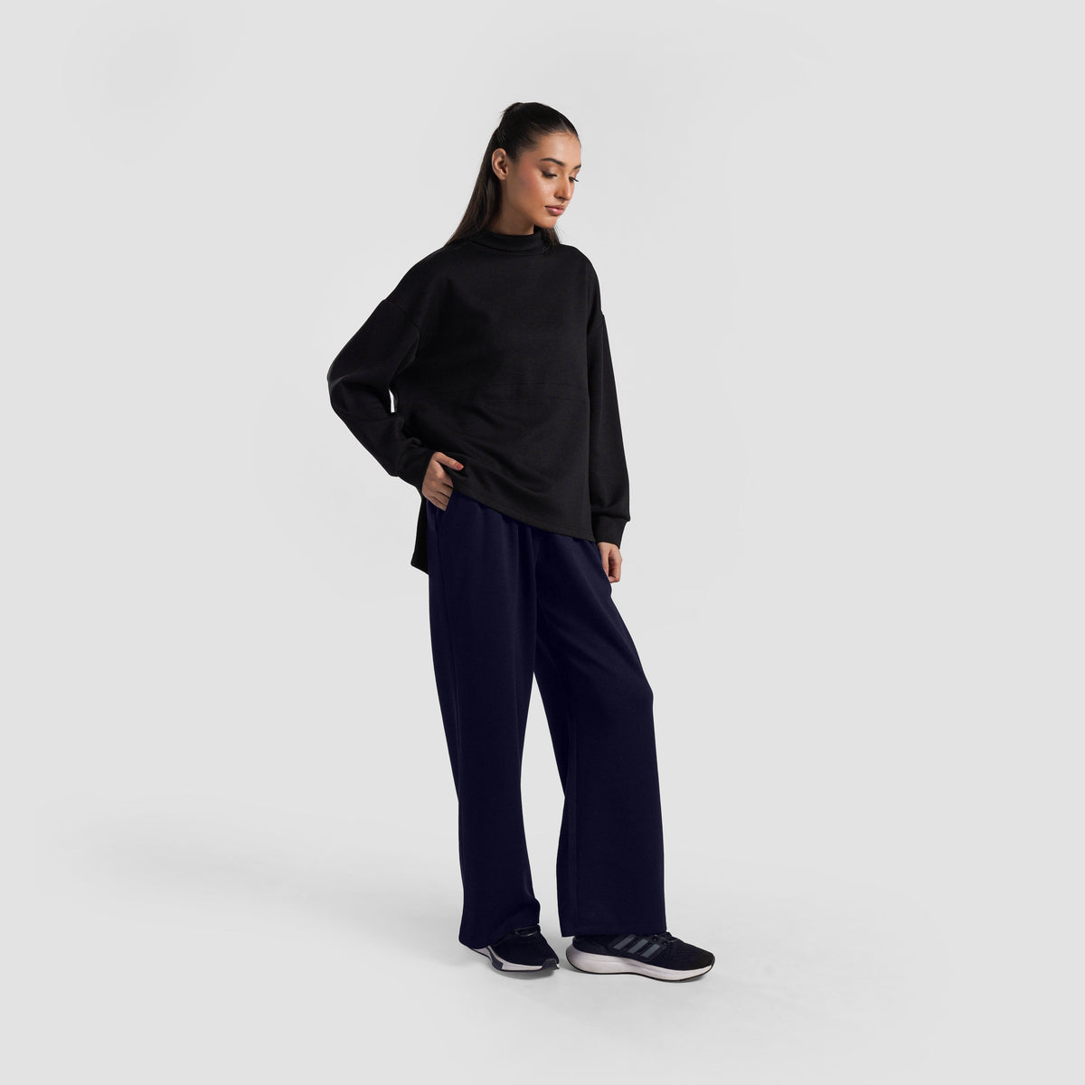 women gym trousers workout pants breathable fitness training bottoms fabric detail Women Gym Trousers Gymarmour Pakistan