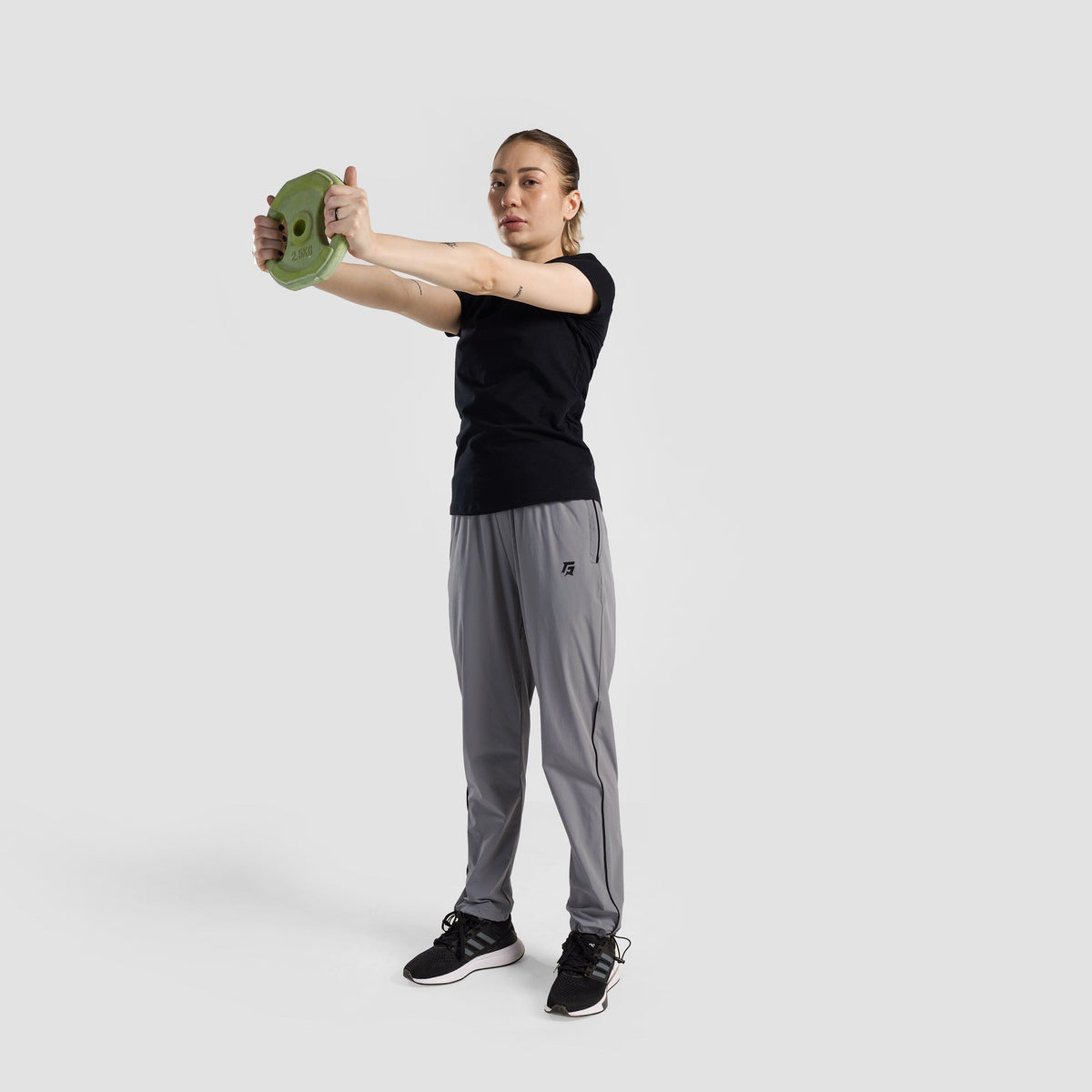 women gym trousers workout pants breathable fitness training bottoms fabric detail Women Gym Trousers Gymarmour Pakistan