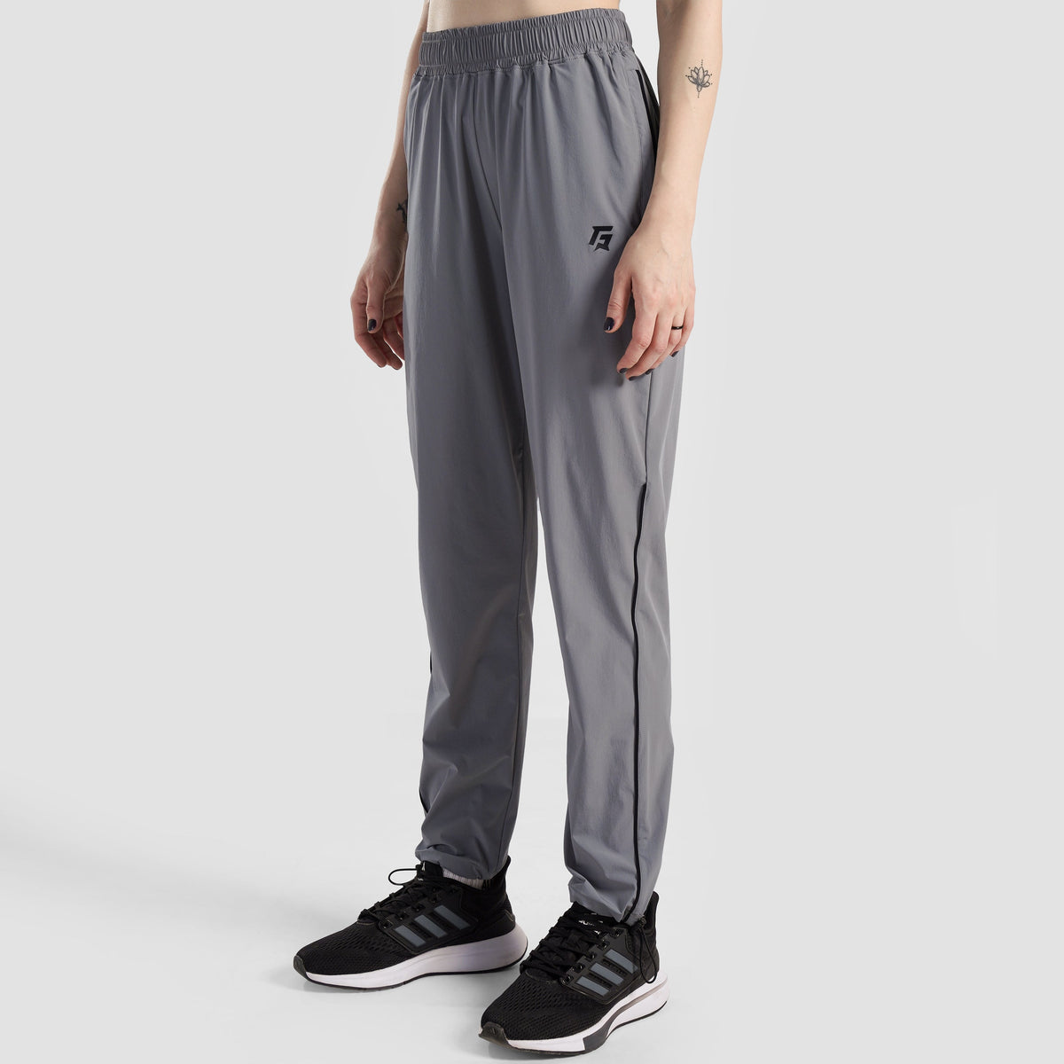 women gym trousers workout pants breathable fitness training bottoms side view Women Gym Trousers GymArmour Pakistan