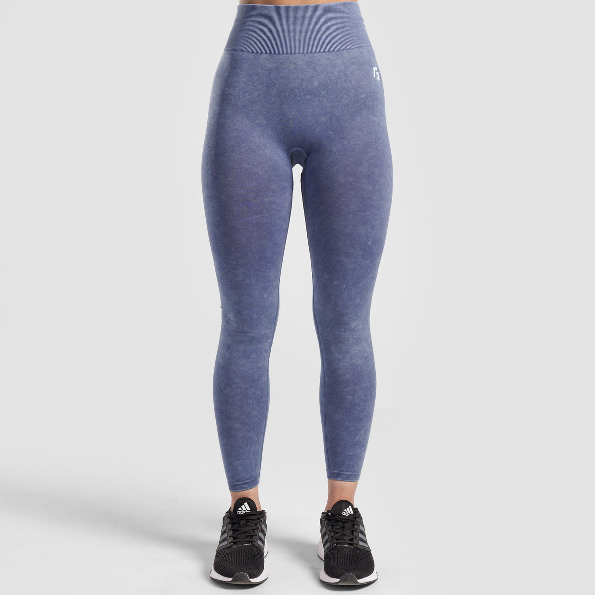 women gym wear sportswear fitness training outfit front view Women Gym Wear Gym Armour Pakistan