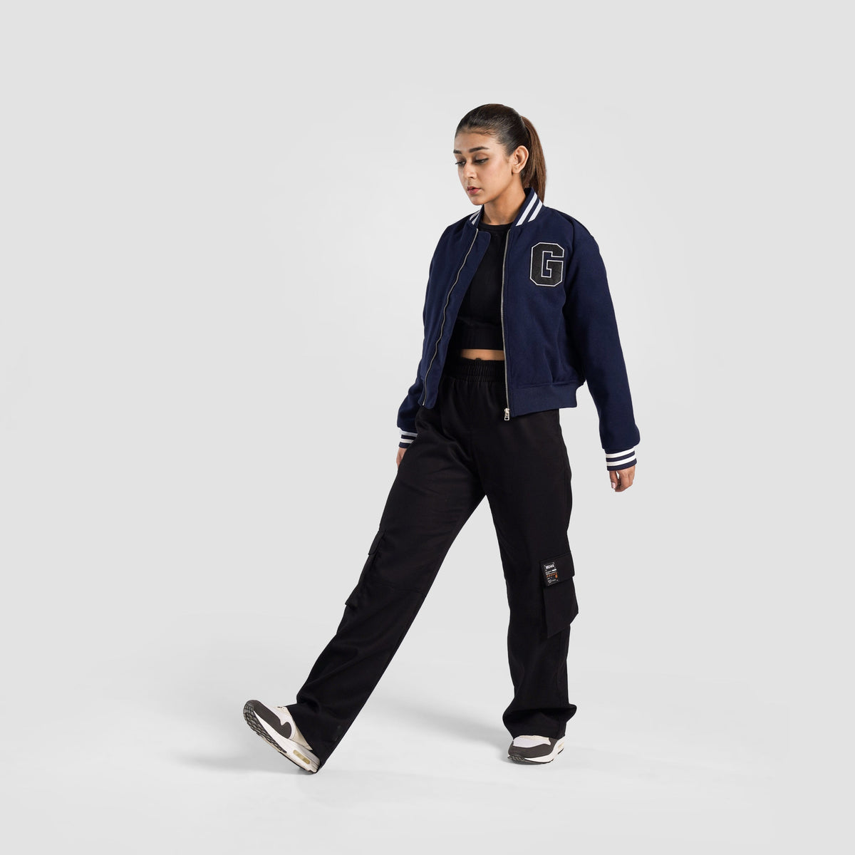 women track top zip gym jacket training outerwear fabric detail Women Track Top Gym Armour Pakistan