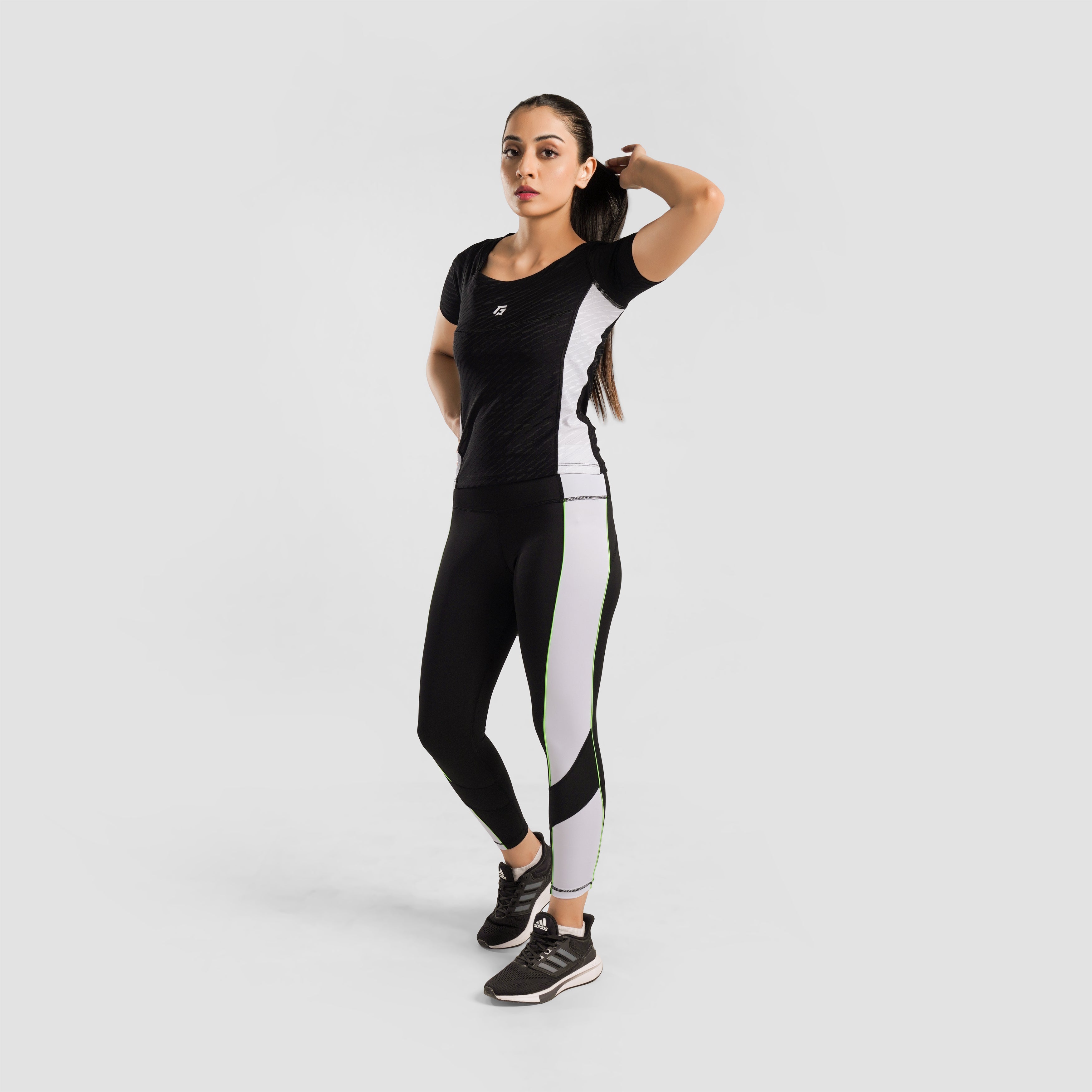 Court Top Tee (Black-White)