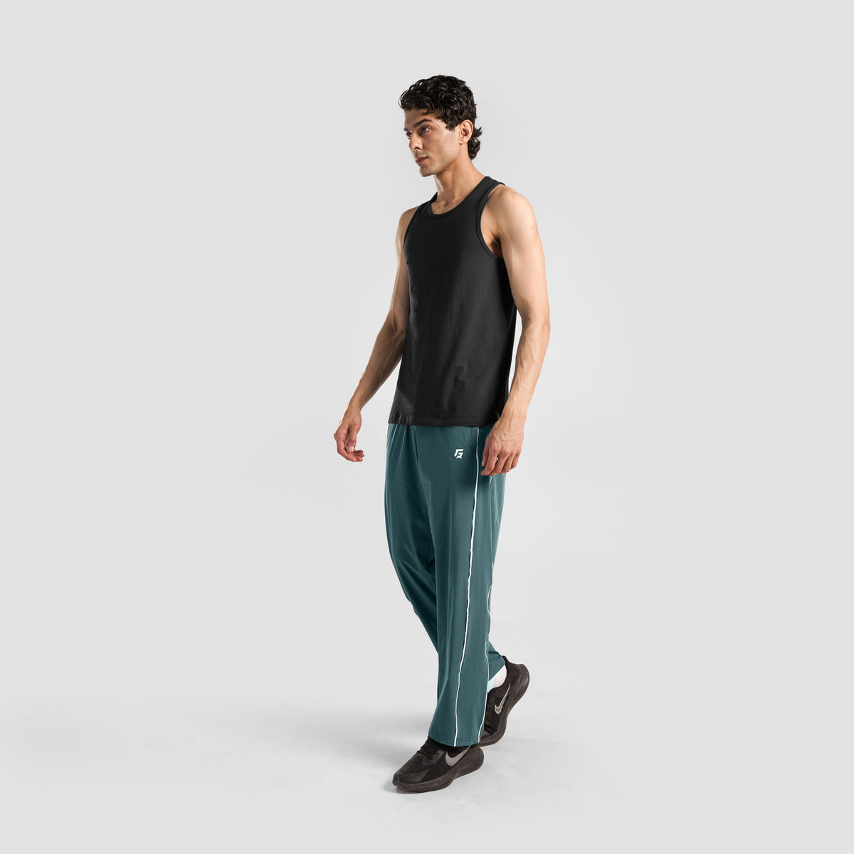men gym trousers workout pants breathable fitness training bottoms side view Men Gym Trousers GymArmour Pakistan