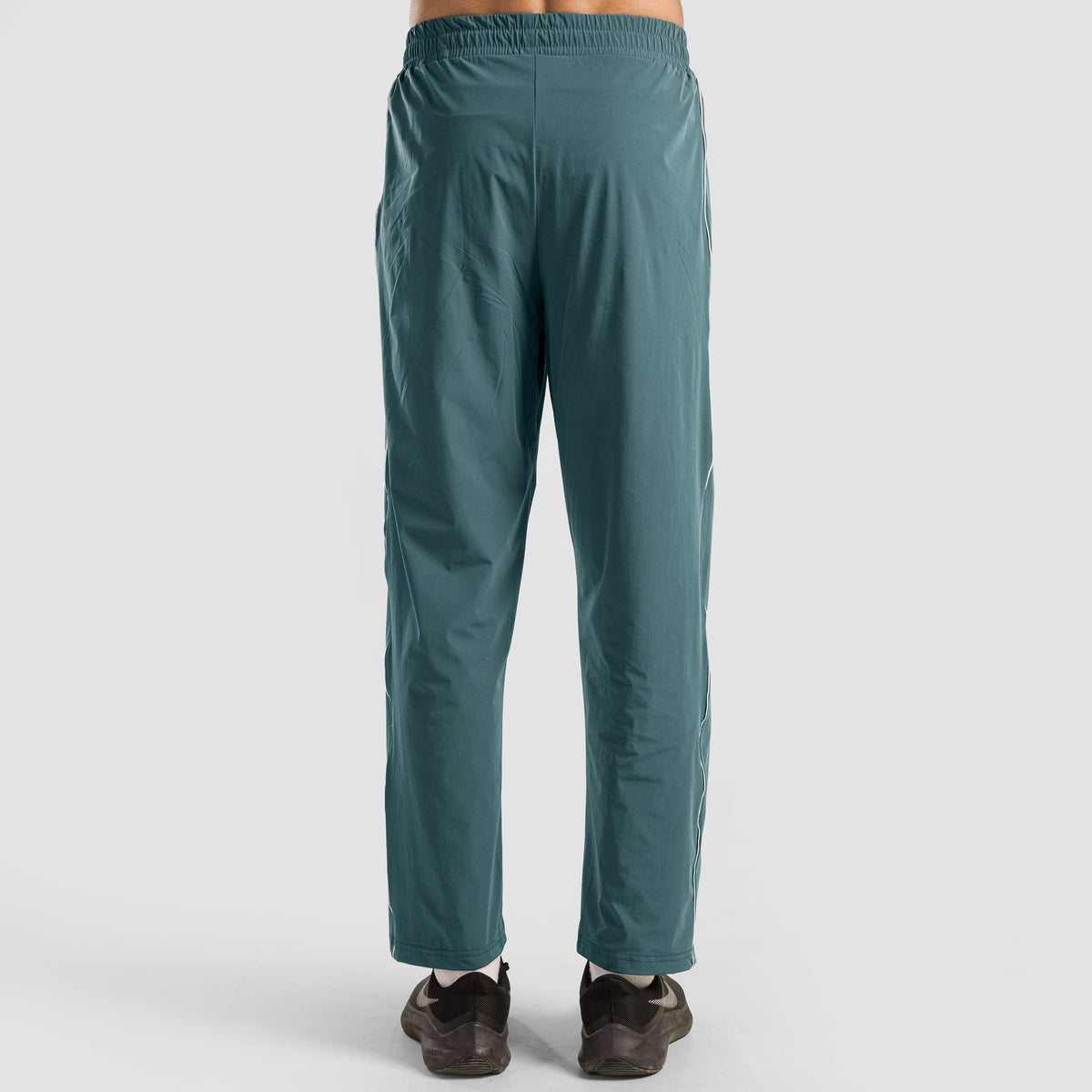 men gym trousers workout pants breathable fitness training bottoms back view Men Gym Trousers Gym Armour Pakistan