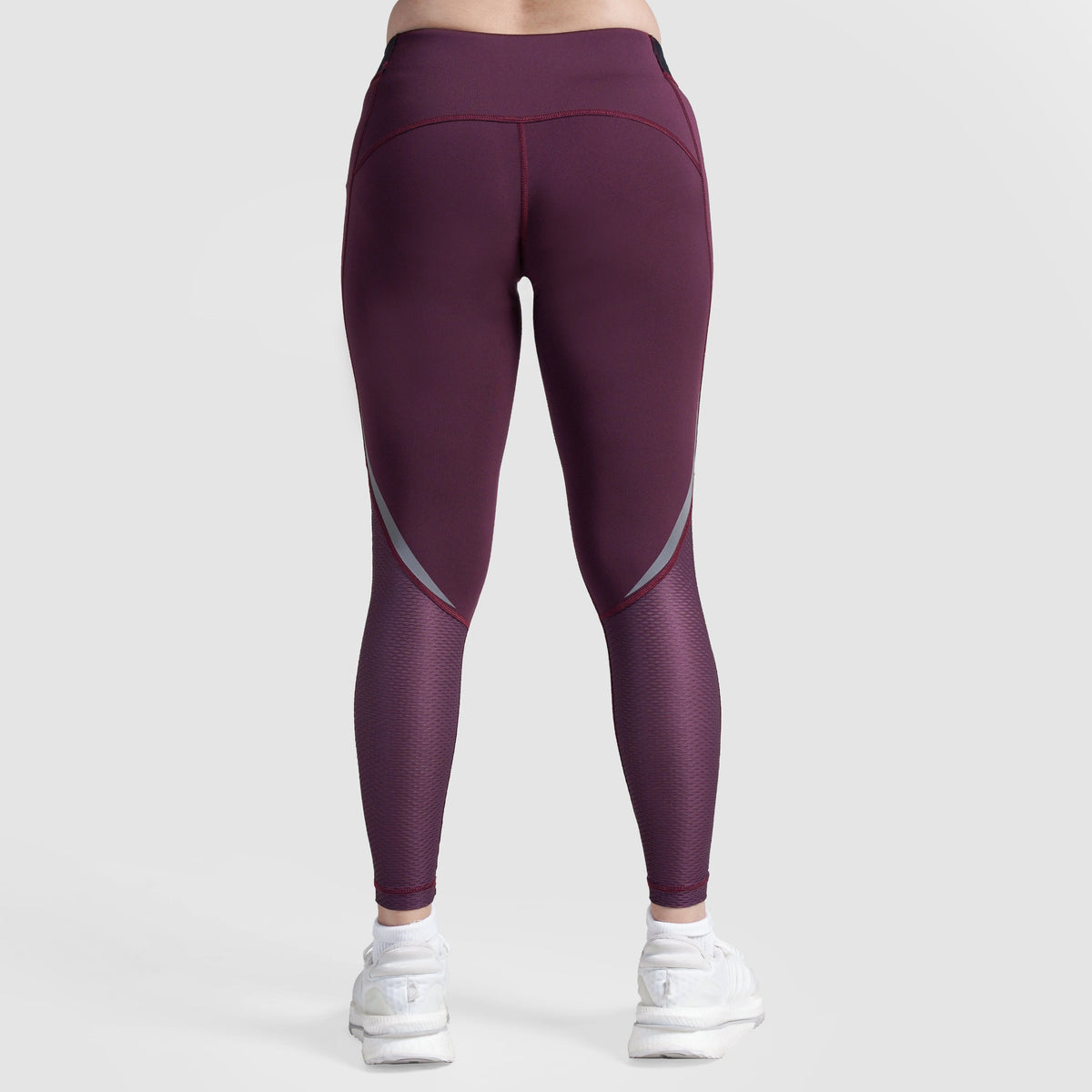 women gym wear sportswear fitness training outfit back view Women Gym Wear Gym Armour Pakistan