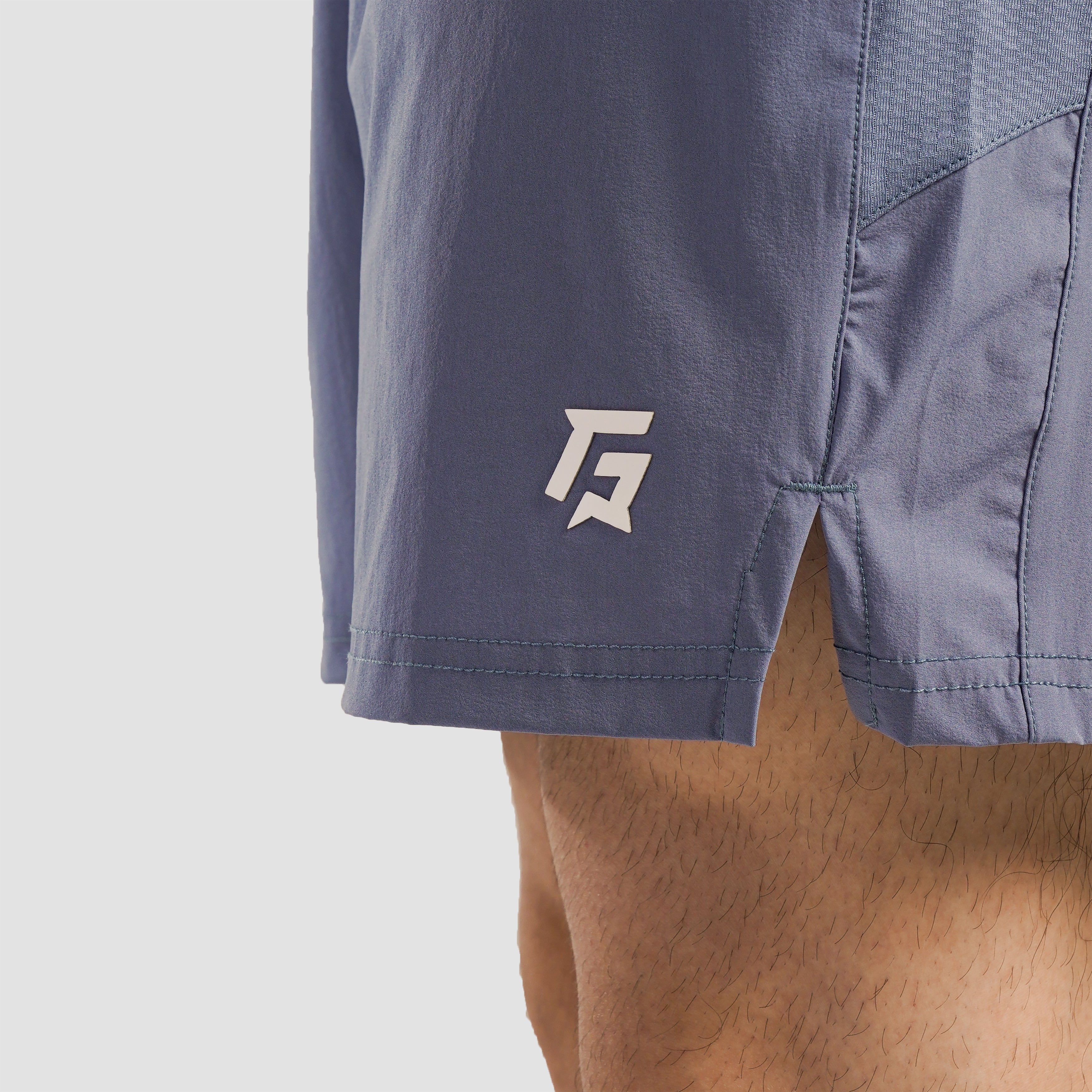 HI-VIBE MESH SHORTS (Hazle Blue)