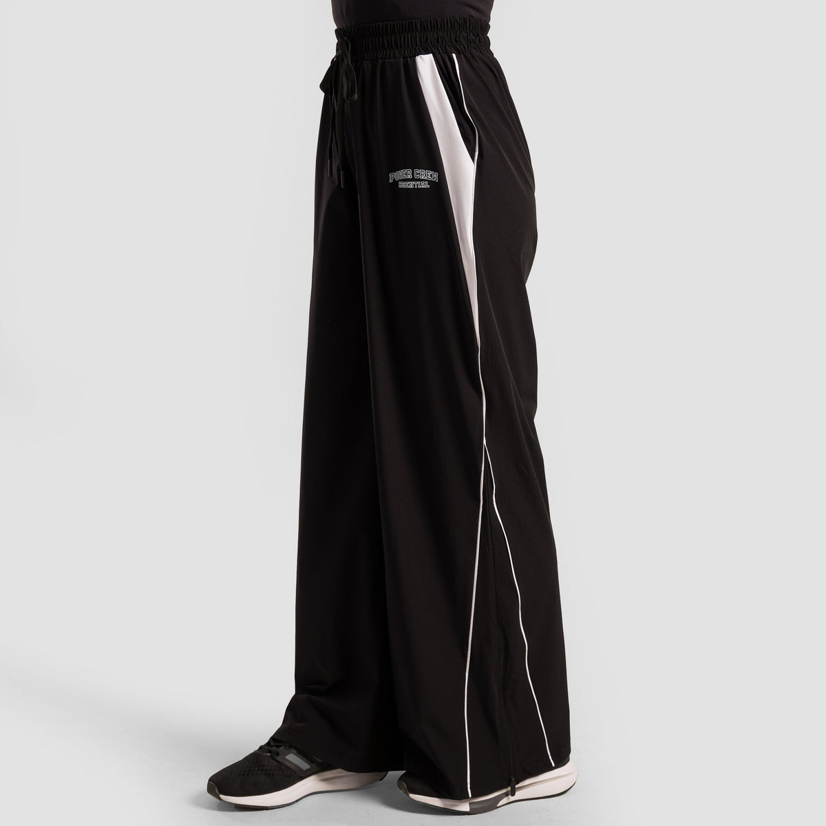 women gym trousers workout pants breathable fitness training bottoms front view Women Gym Trousers Gymarmour Pakistan