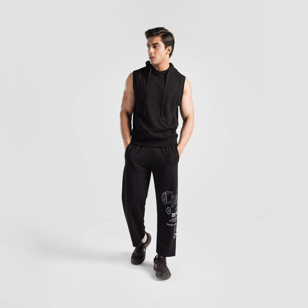 men gym trousers workout pants breathable fitness training bottoms fabric detail Men Gym Trousers Gymarmour Pakistan