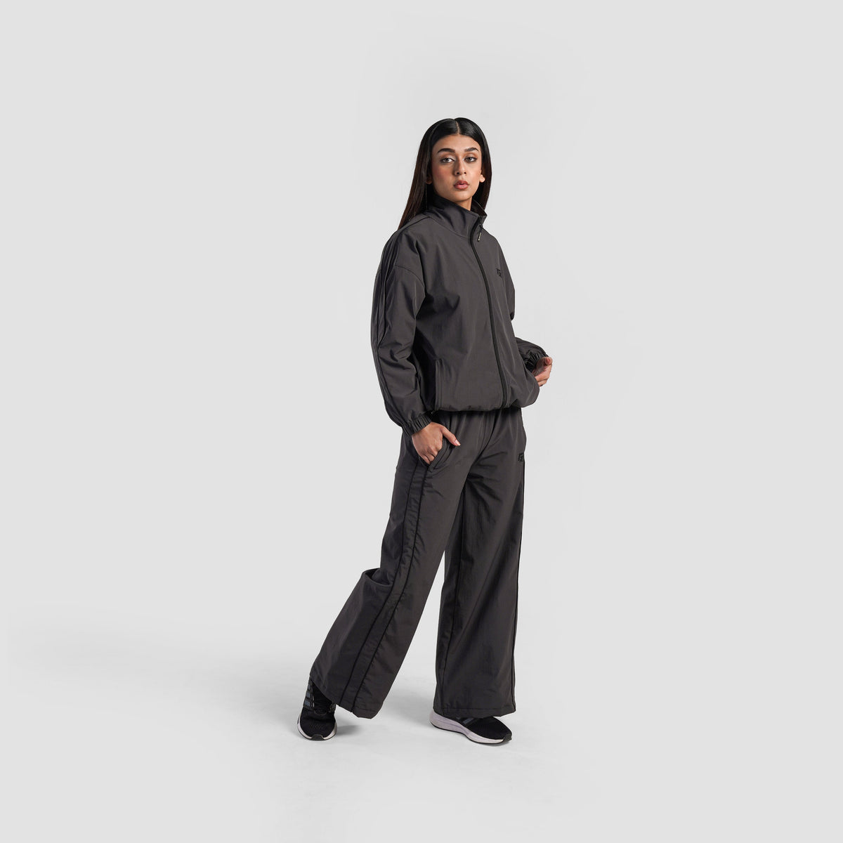 women gym trousers workout pants breathable fitness training bottoms fabric detail Women Gym Trousers GymArmour Pakistan