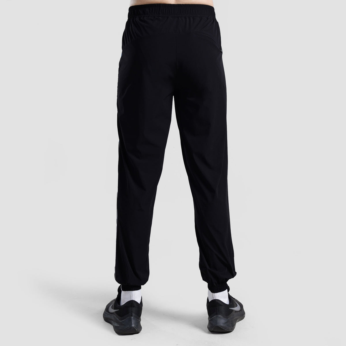 men gym trousers workout pants breathable fitness training bottoms back view Men Gym Trousers Gym Armour Pakistan