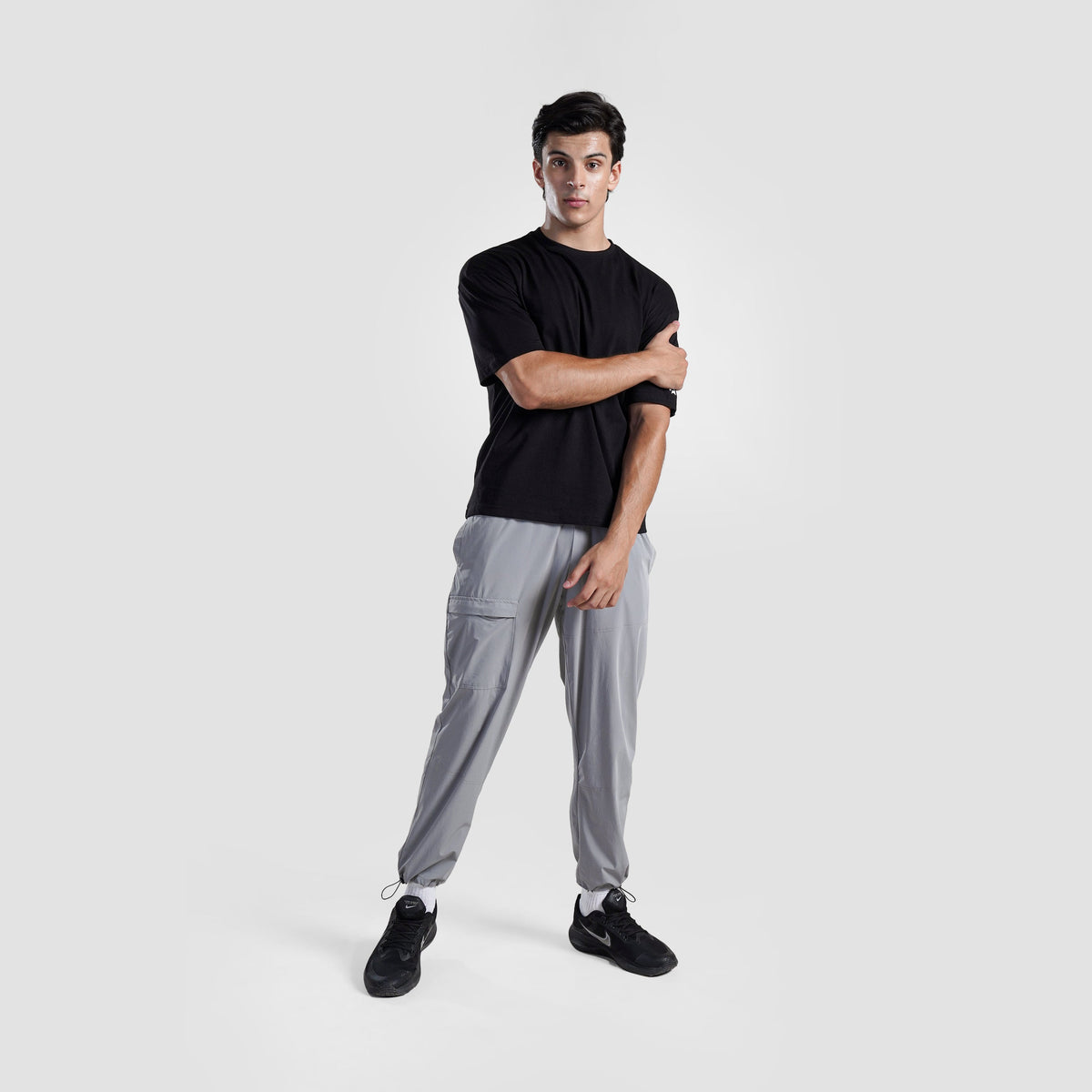 men gym trousers workout pants breathable fitness training bottoms fabric detail Men Gym Trousers Gym Armour Pakistan