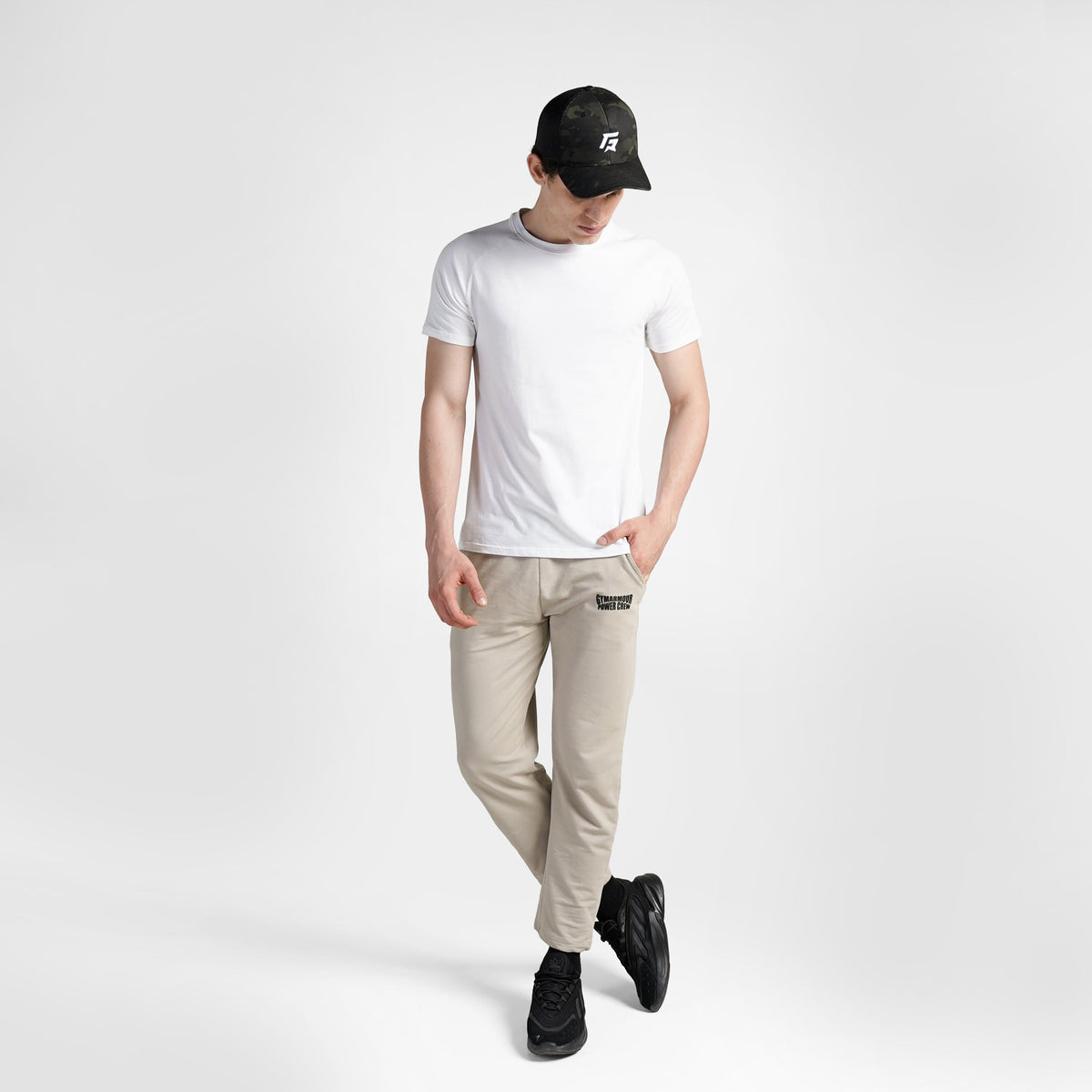 men gym t-shirt sportswear breathable workout tee fabric detail Men T-Shirt Gym Armour Pakistan