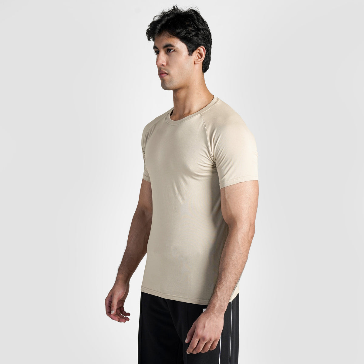 men gym t-shirt sportswear breathable workout tee front view Men T-Shirt Gym Armour Pakistan