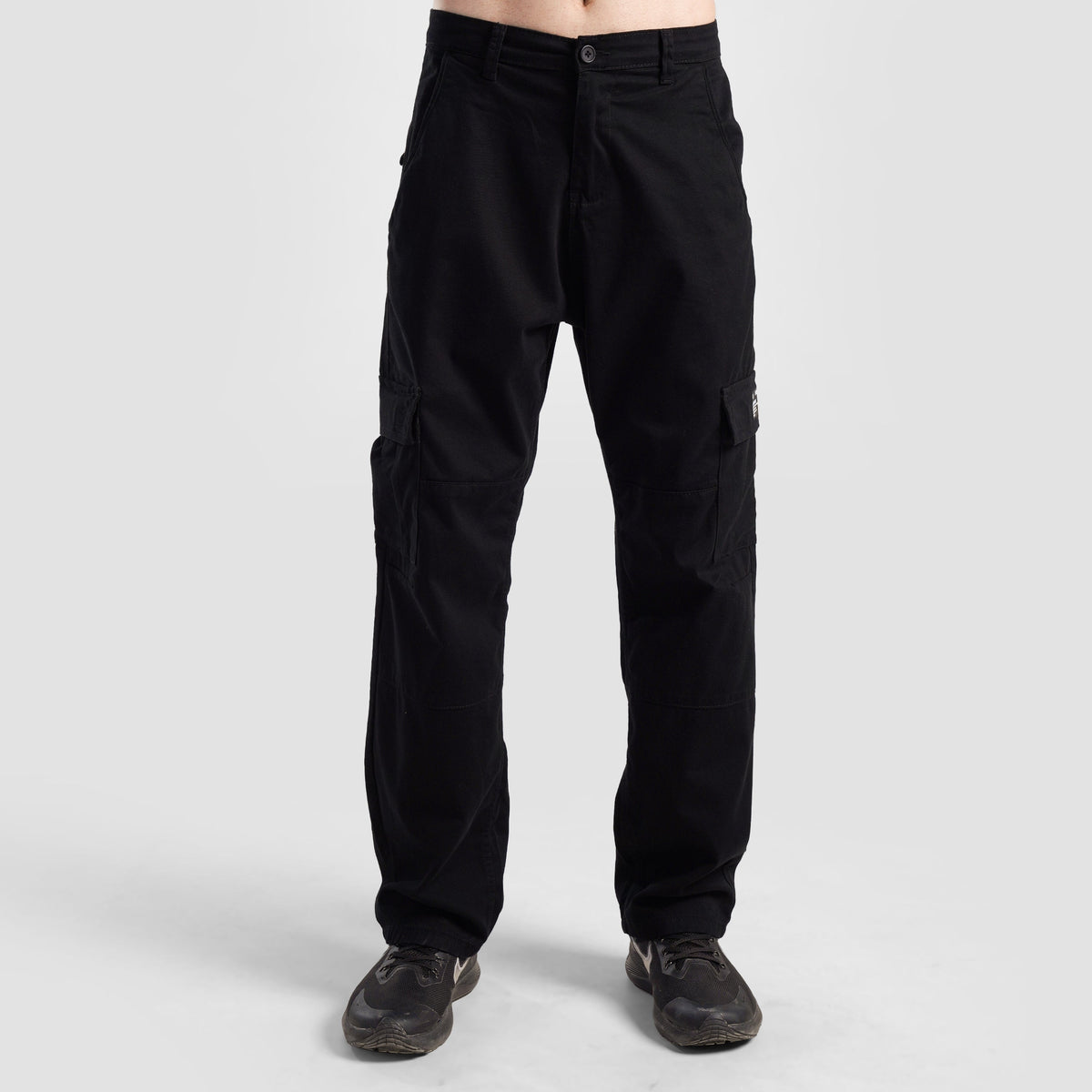 men gym trousers workout pants breathable fitness training bottoms front view Men Gym Trousers GymArmour Pakistan
