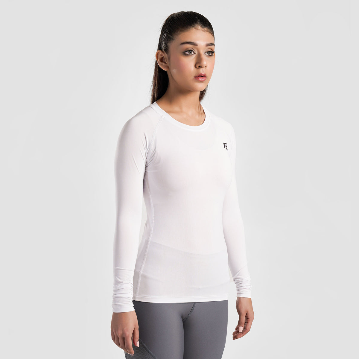 women gym wear sportswear fitness training outfit side view Women Gym Wear Gymarmour Pakistan