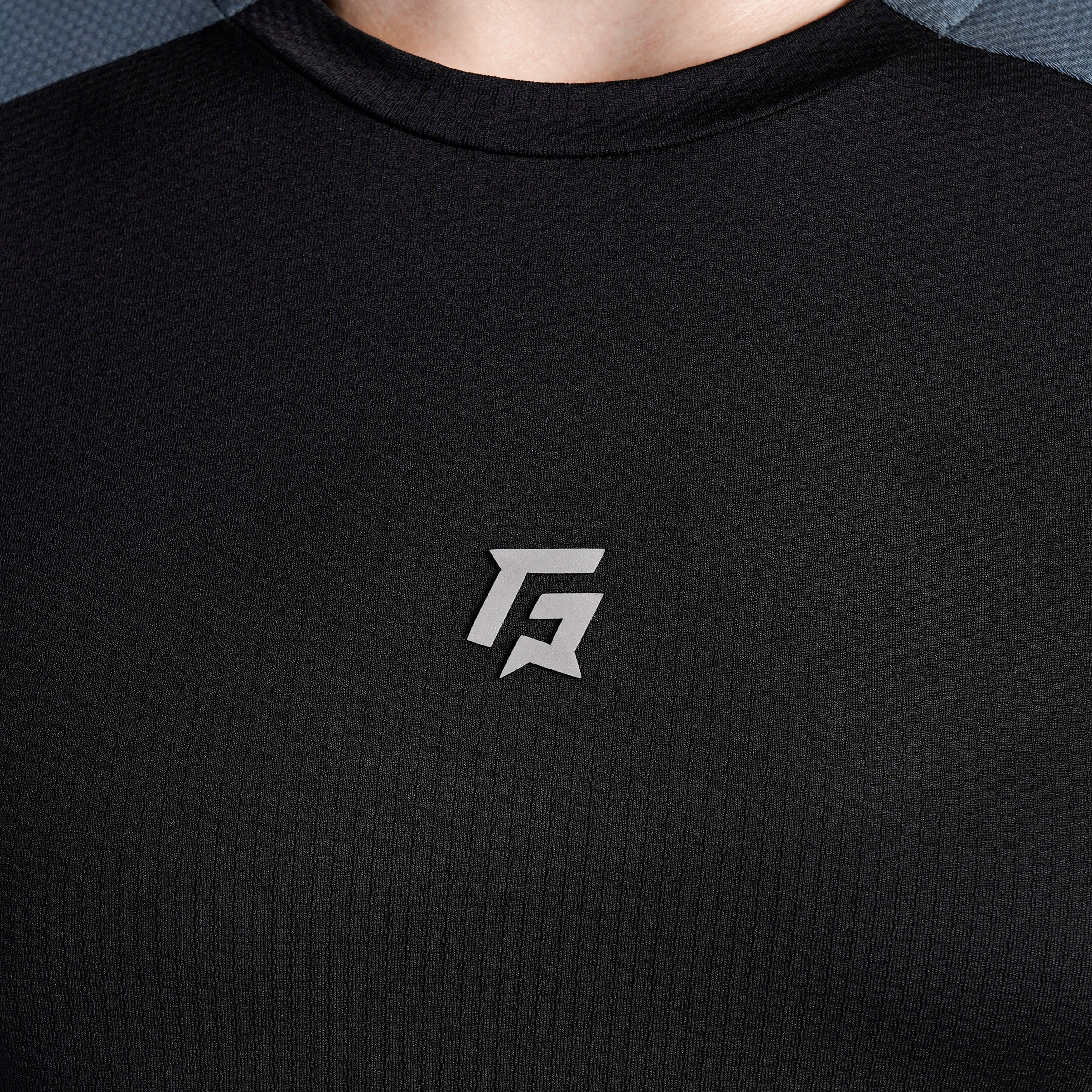 Torque Tee (Black-Grey)