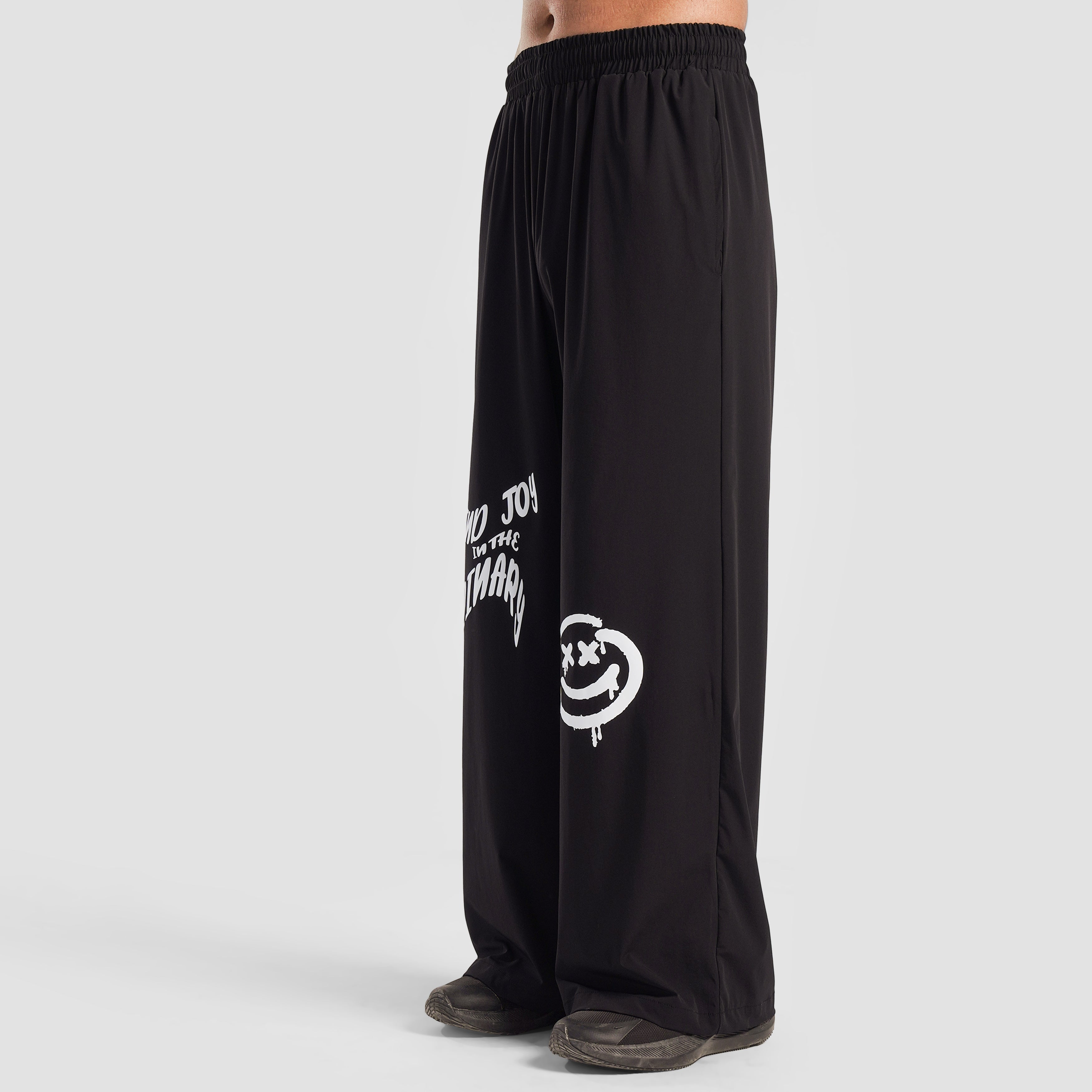OverJoyed Trousers (Black)