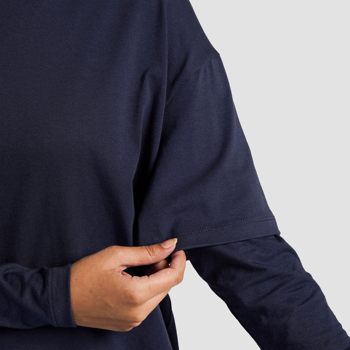 Modest Tee (Navy)