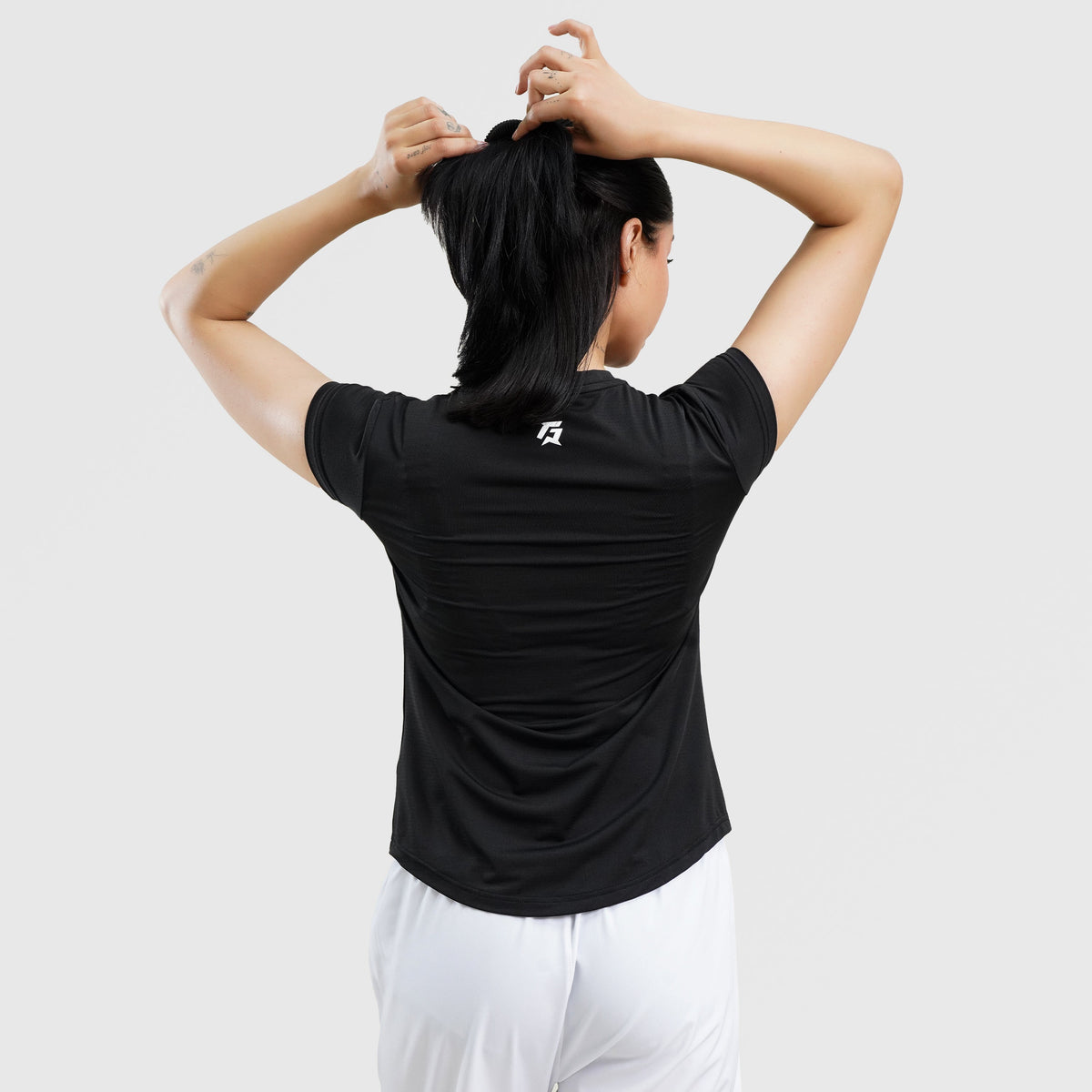 women gym t-shirt sportswear breathable workout tee back view Women T-Shirt Gym Armour Pakistan