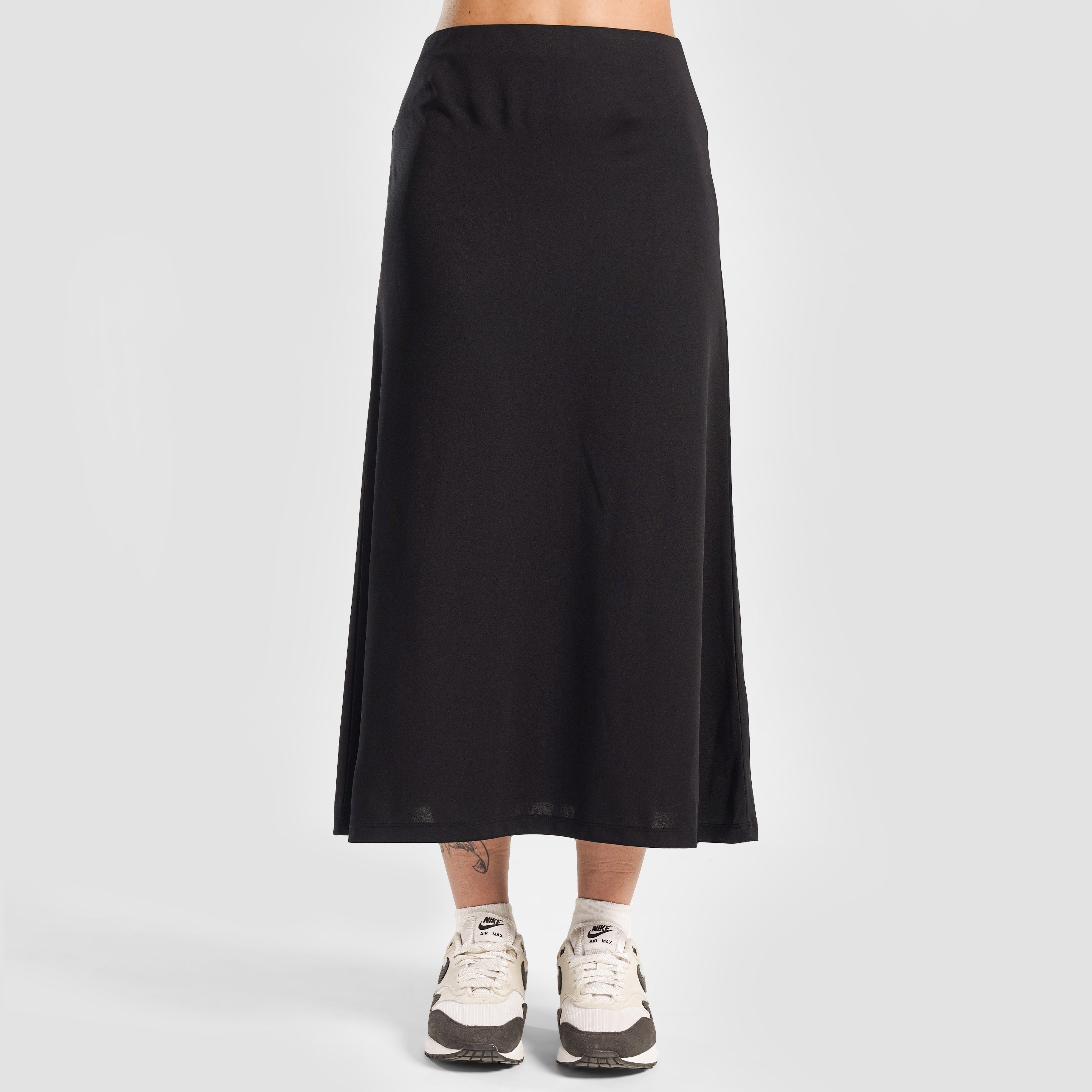 Sleek Slip Skirt (Black)